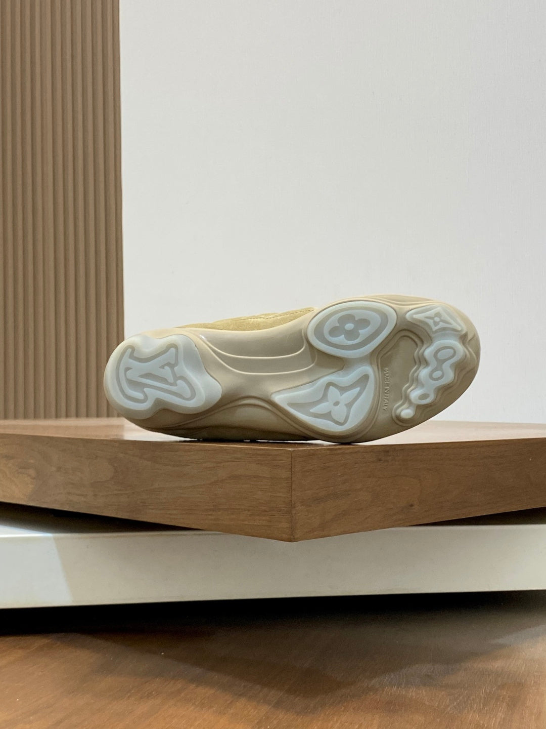 BEIGE SUEDE SNEAKERS