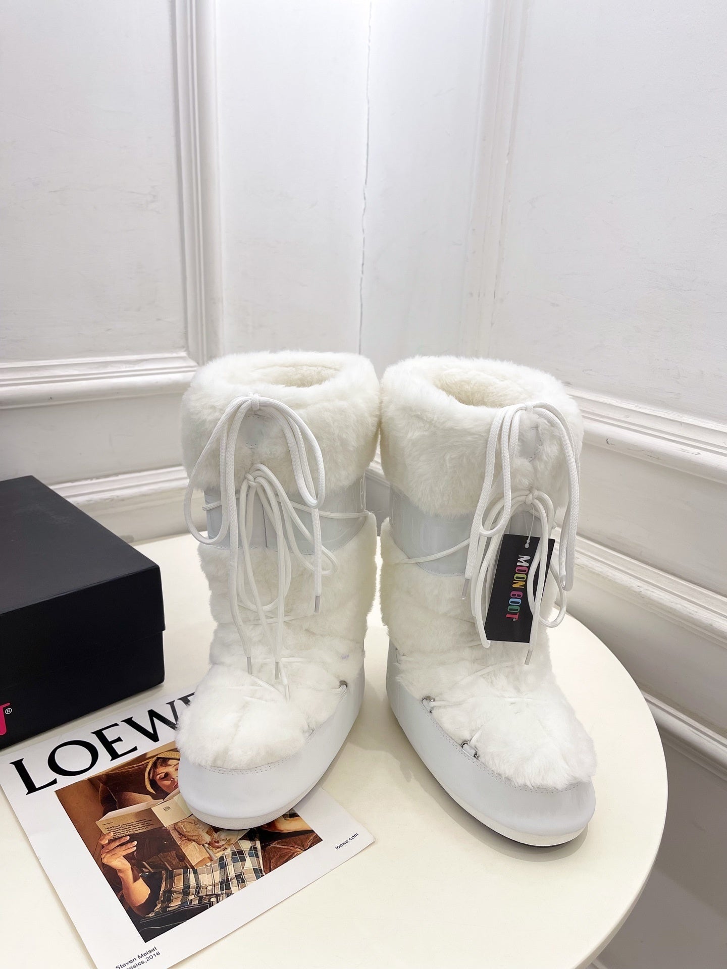 WHITE FAUX FUR LINED WINTER BOOTS