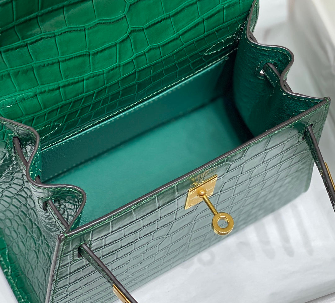 LUXURY EMERALD GREEN CROCODILE EMBOSSED MINI TOP HANDLE HANDBAG WITH GOLD HARDWARE