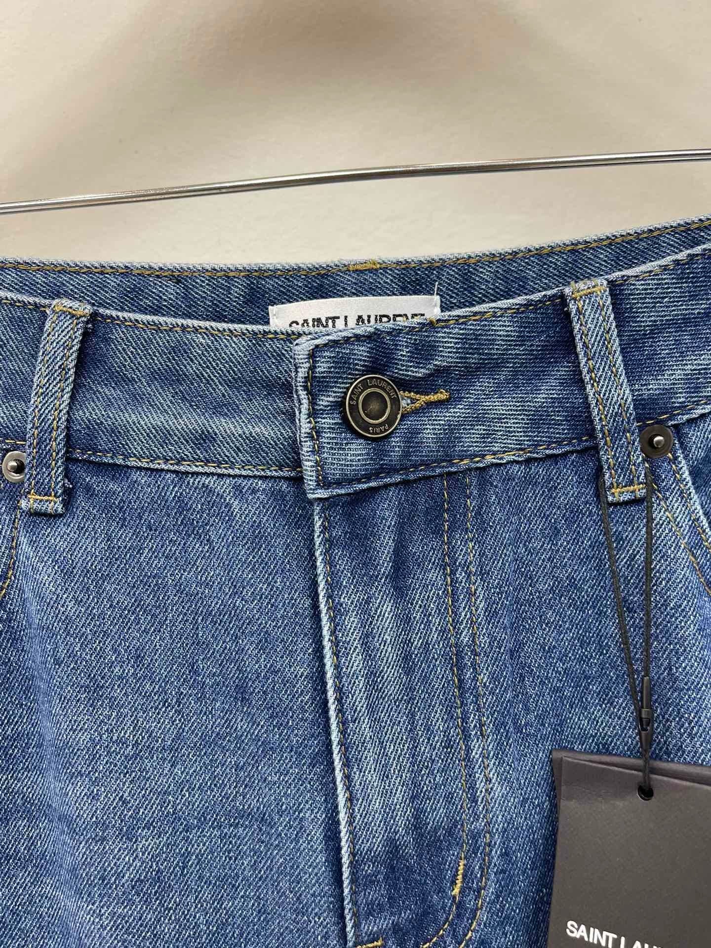 LOGO STRIPE STRAIGHT LEG DENIM JEANS