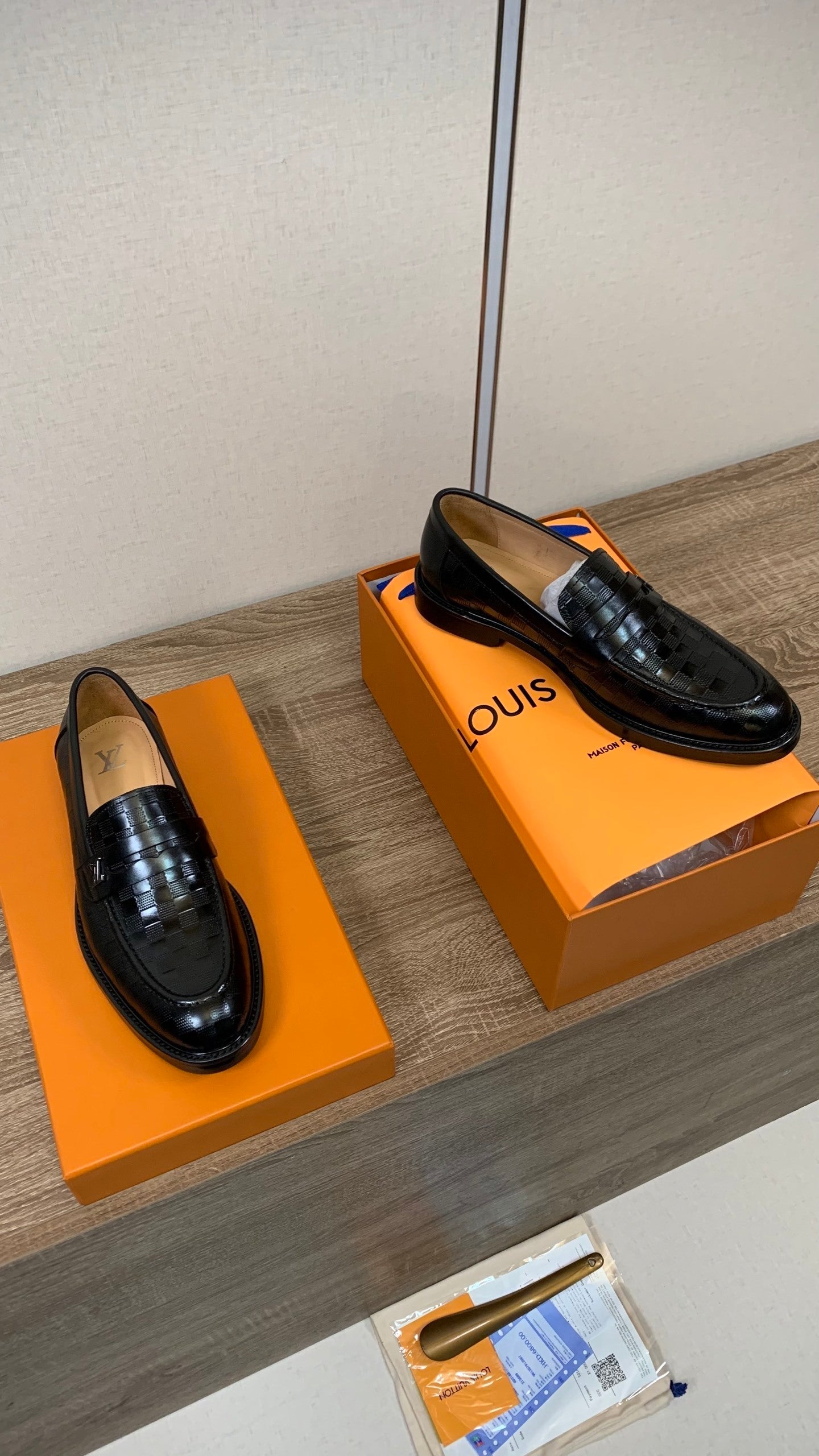 BLACK PATENT LEATHER WOVEN LOAFERS