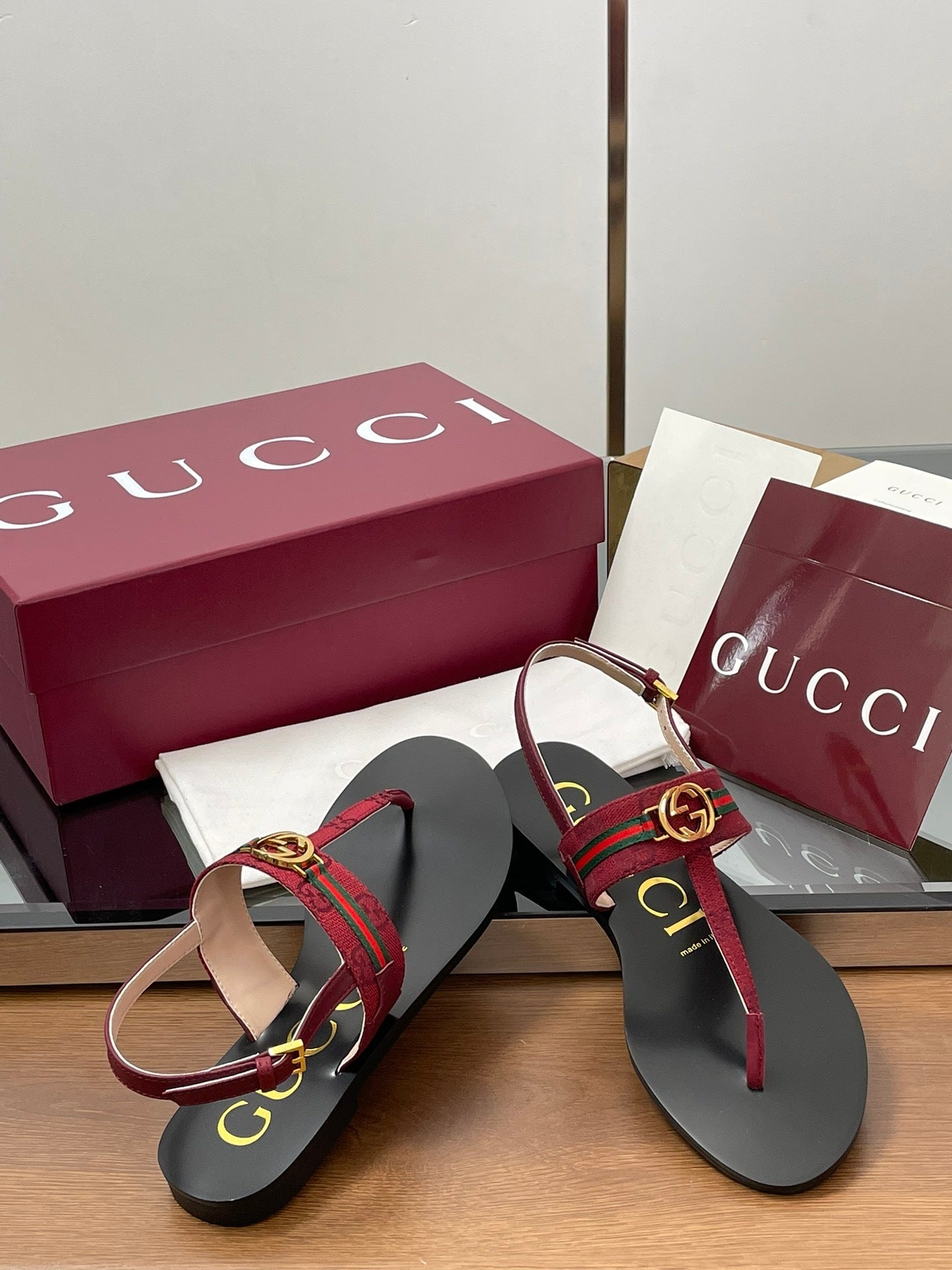 RED WEB STRIPE LOGO THONG SANDALS