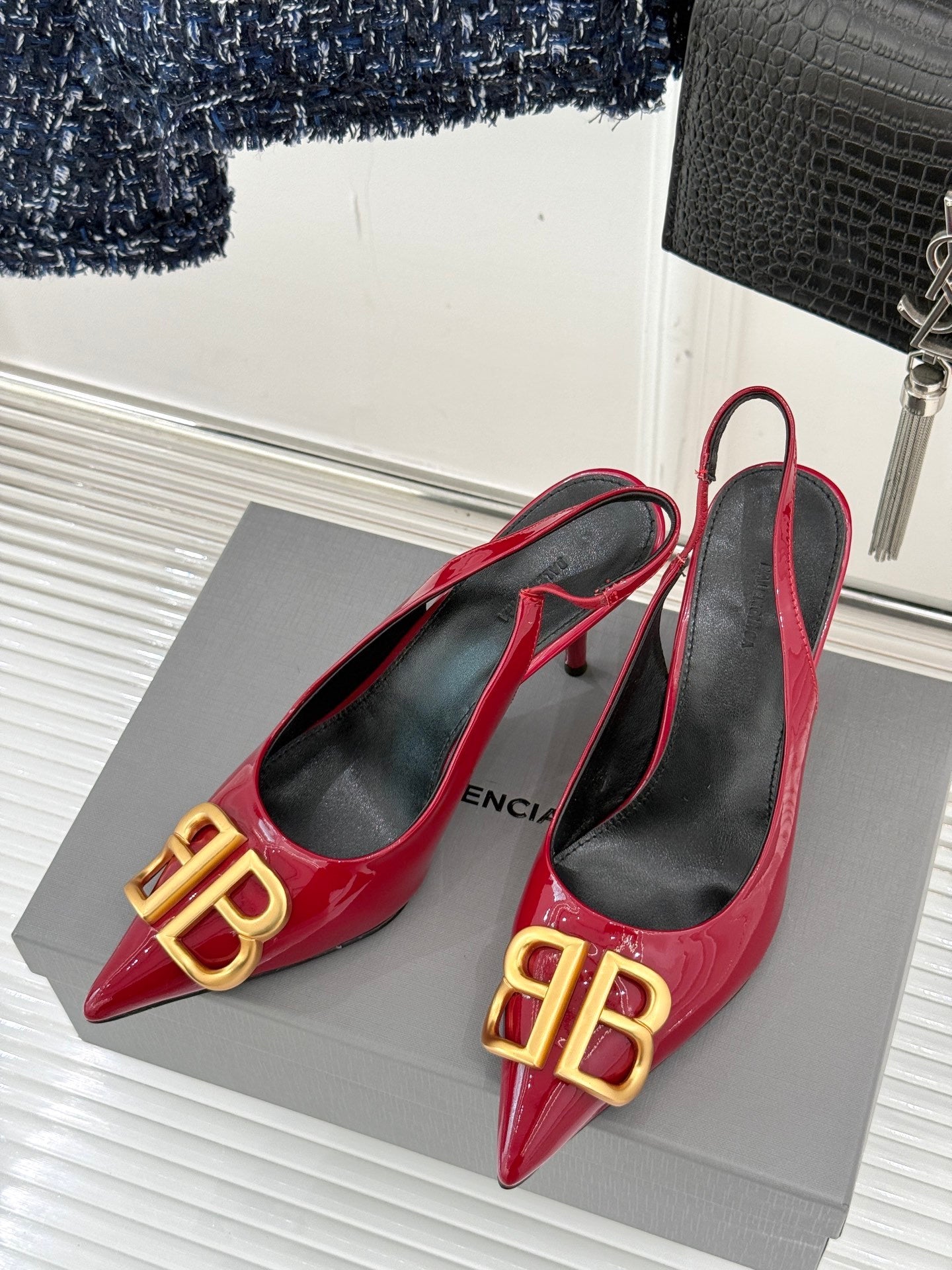 RED PATENT SLINGBACK POINTED HEELS