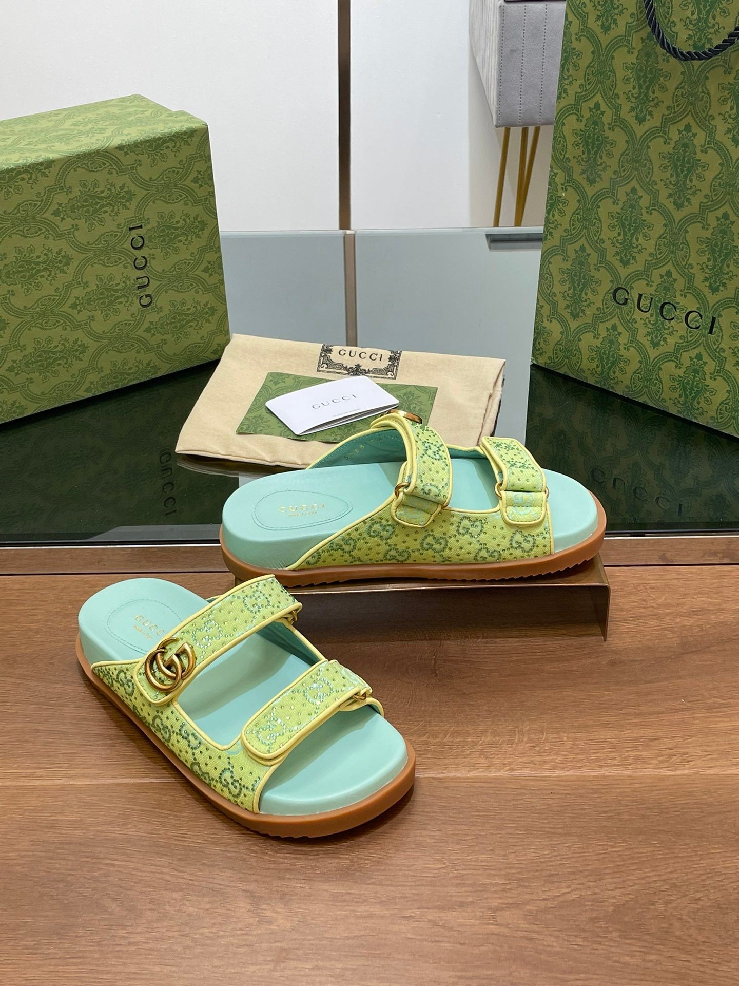 GREEN MULTI-STRAP LOGO SANDALS
