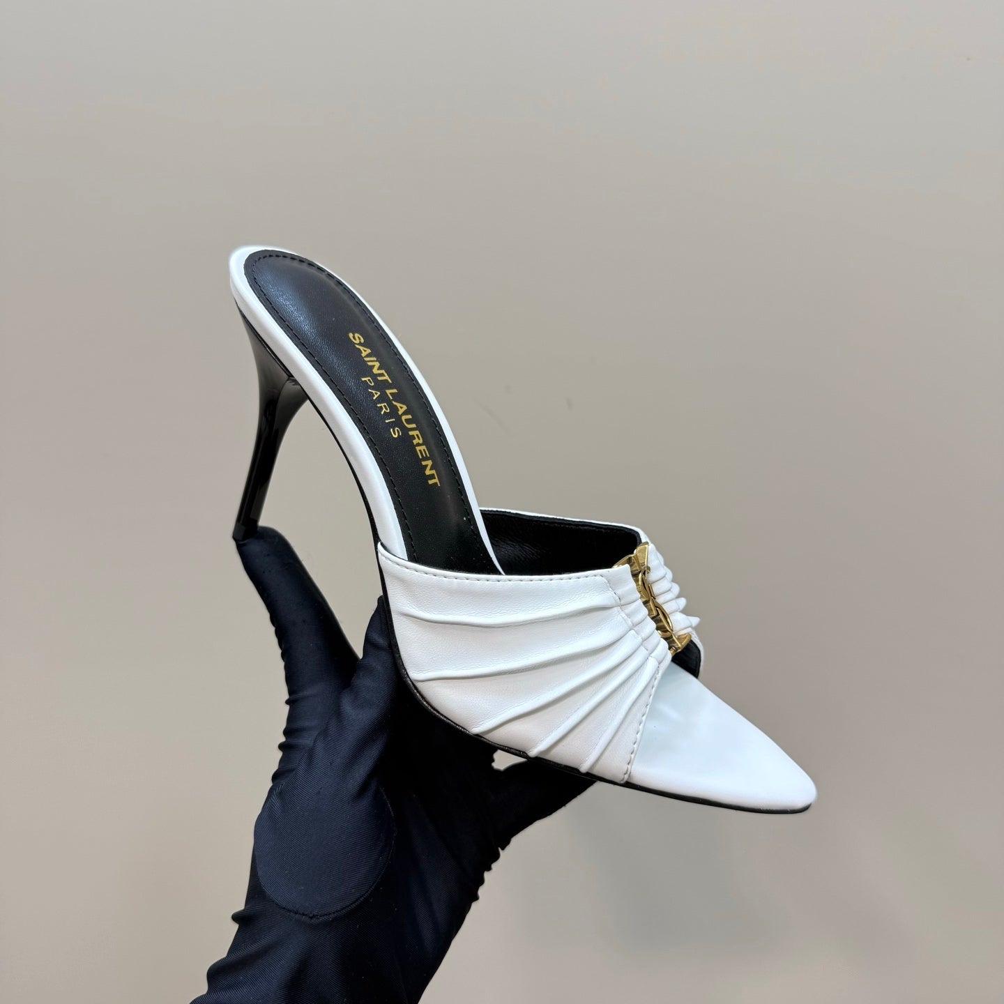 ELEGANT HEELED MULES