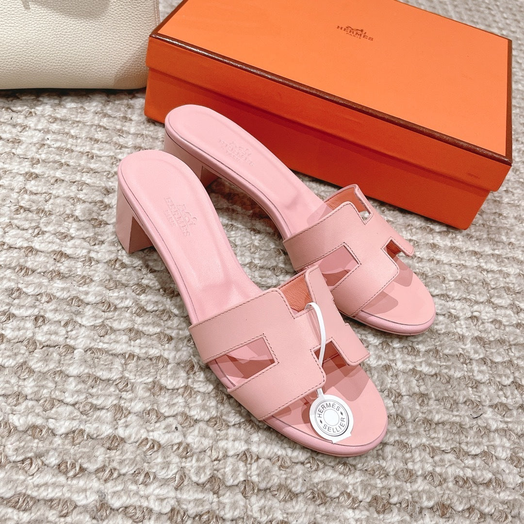 BLUSH PINK BLOCK HEEL SLIDES