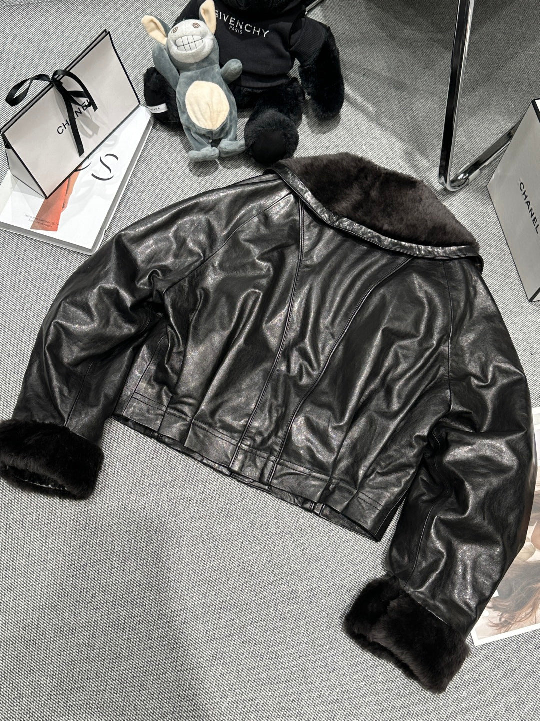 FAUX FUR LEATHER JACKET