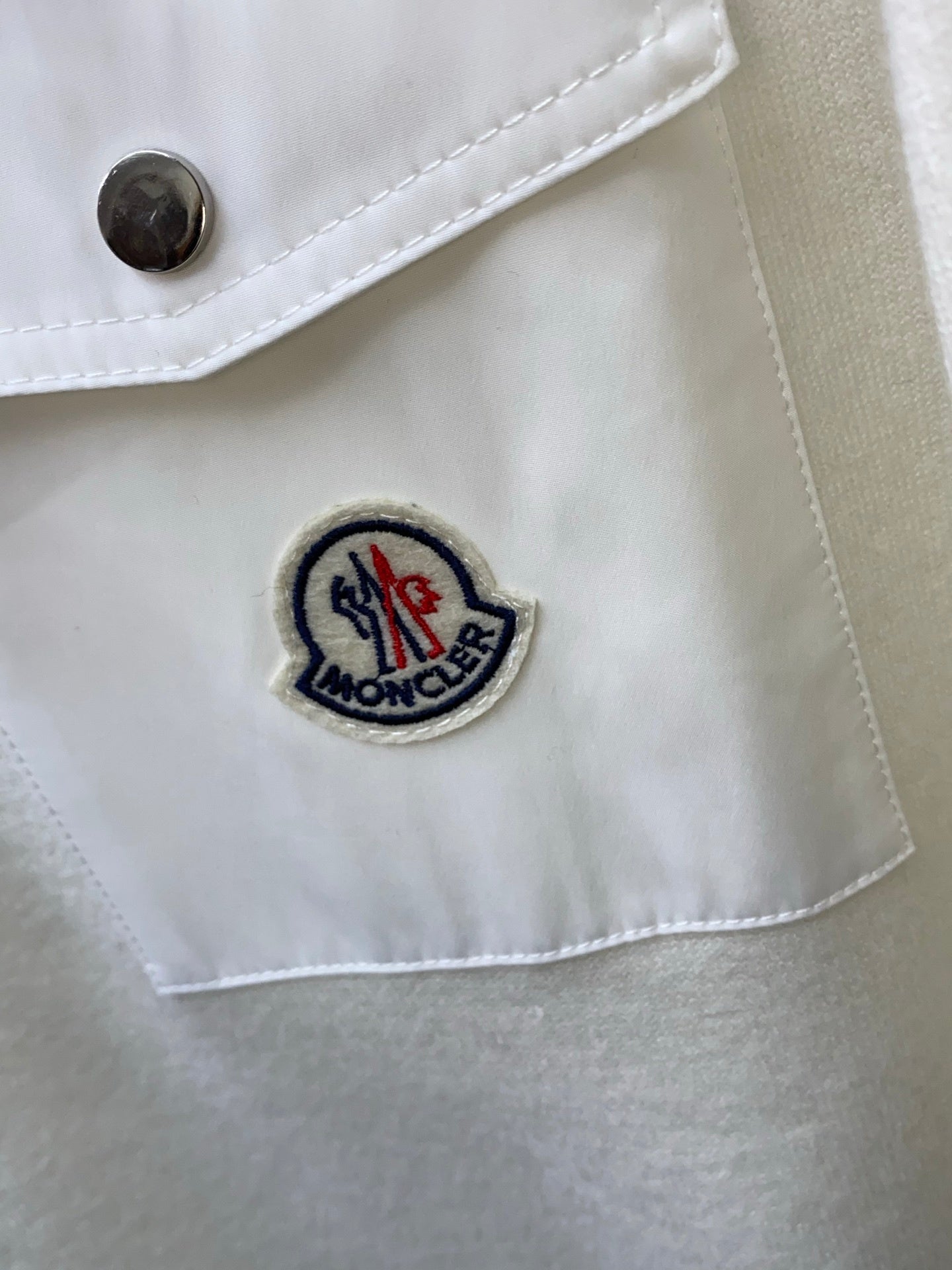 CREW NECK SWEATSHIRT WITH BUTTONED CHEST POCKET