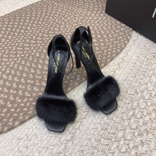 BLACK HIGH HEEL SANDALS WITH FUR DETAIL