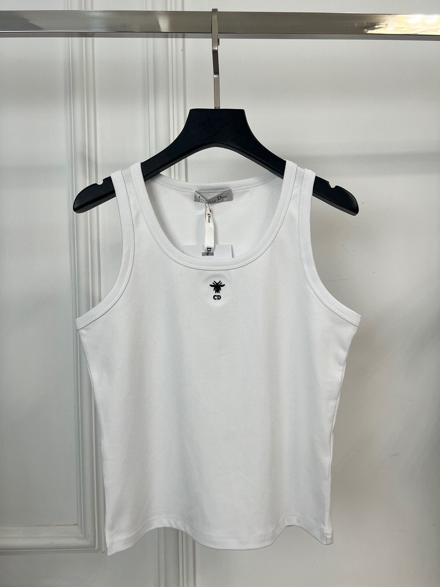 FITTED RIBBED TANK TOP