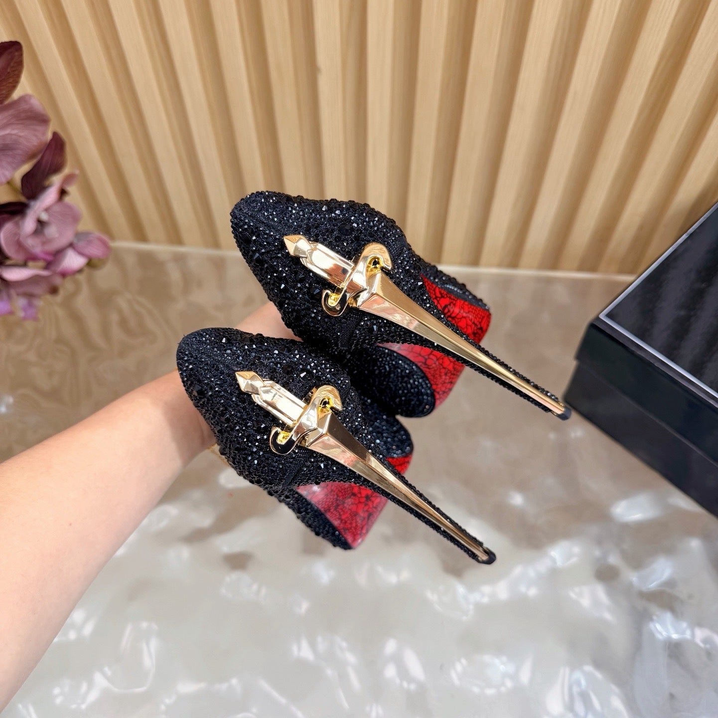CRYSTAL EMBELLISHED STILETTO PUMPS – BLACK GLAM EDITION