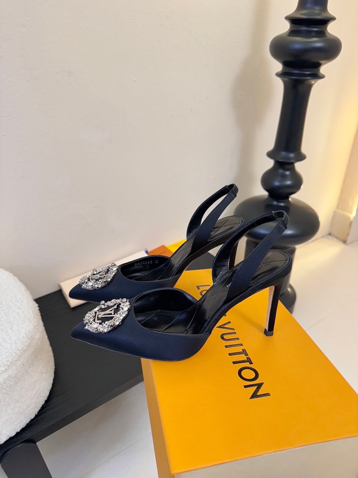BLACK EMBELLISHED POINTED SLINGBACK HEELS