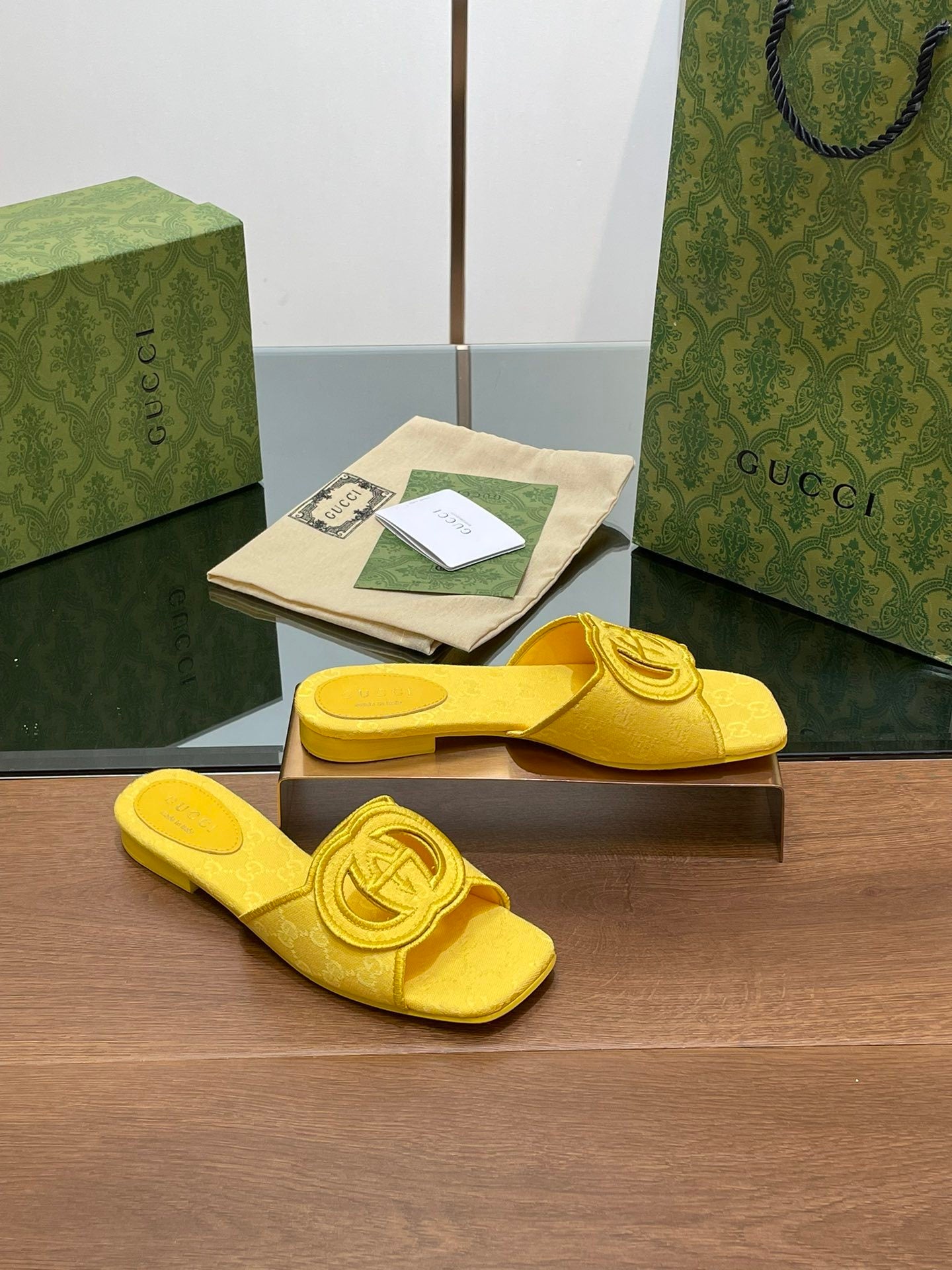 YELLOW EMBOSSED LOGO SLIDES