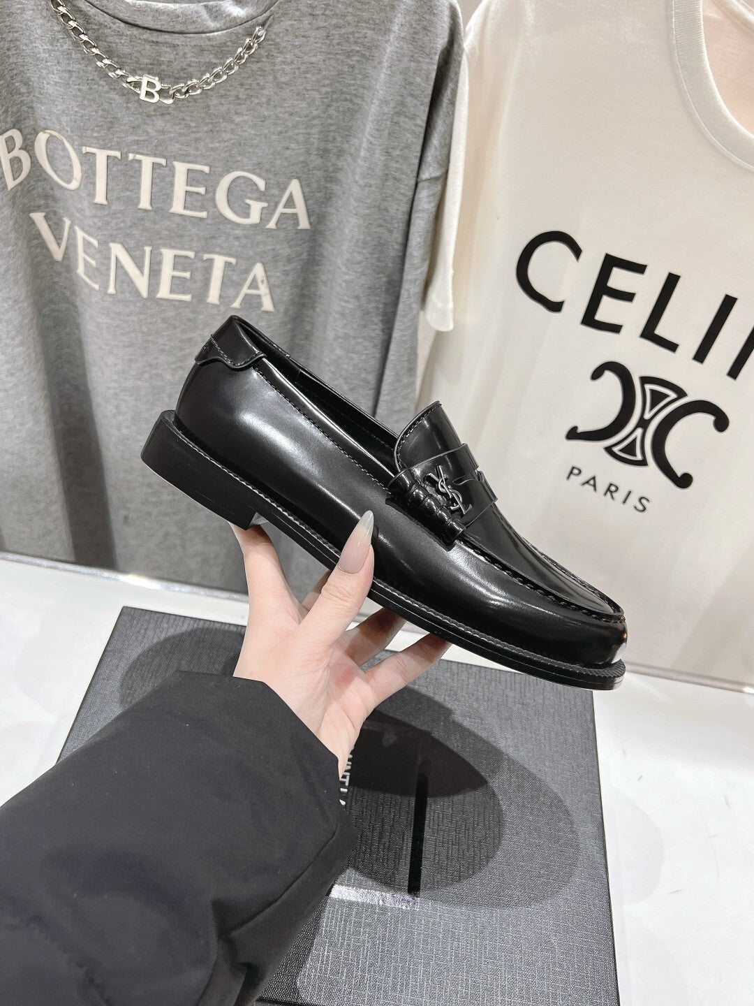 CLASSIC LEATHER PENNY LOAFERS