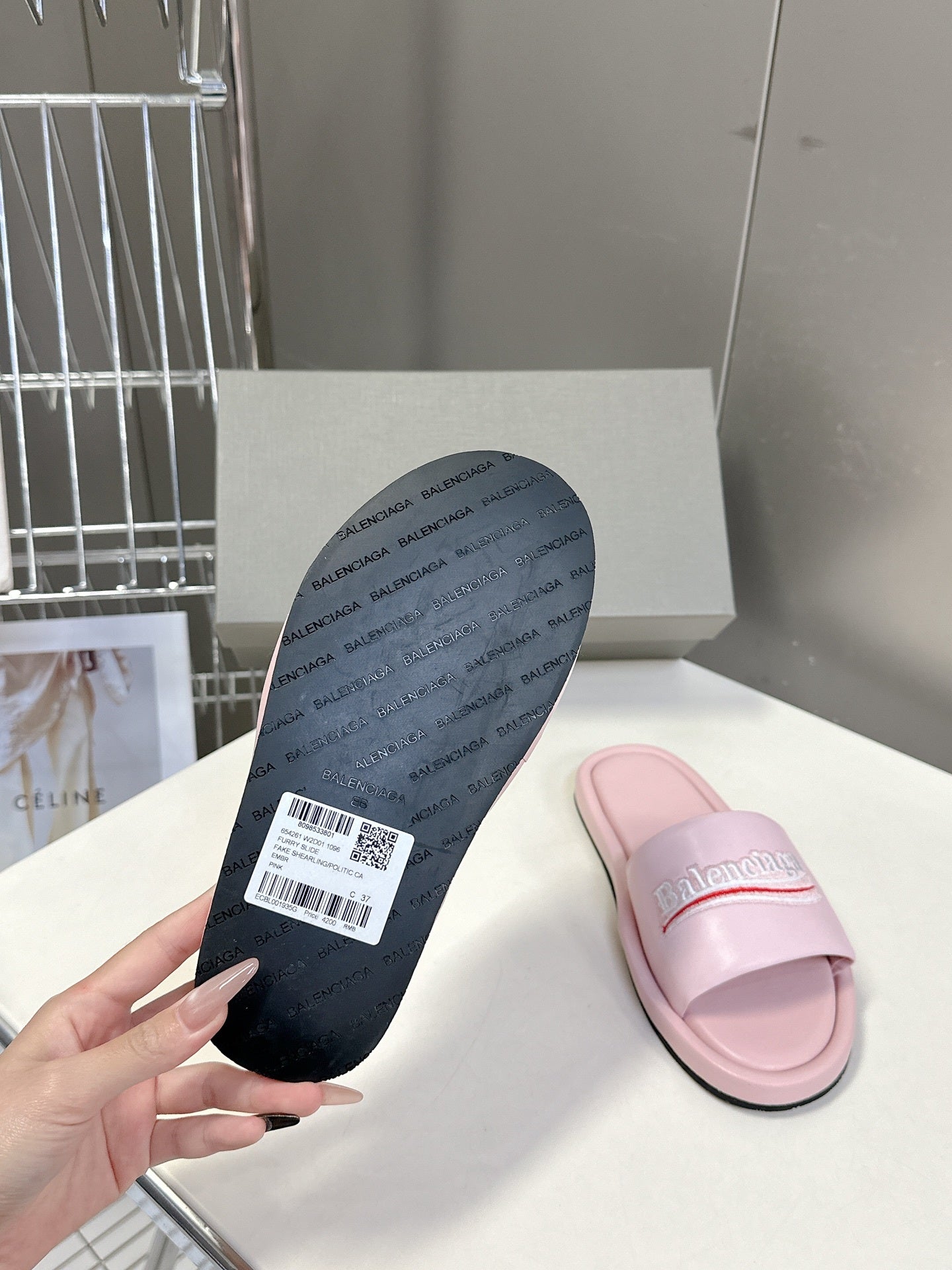 PASTEL PINK LOGO SLIDE SANDALS