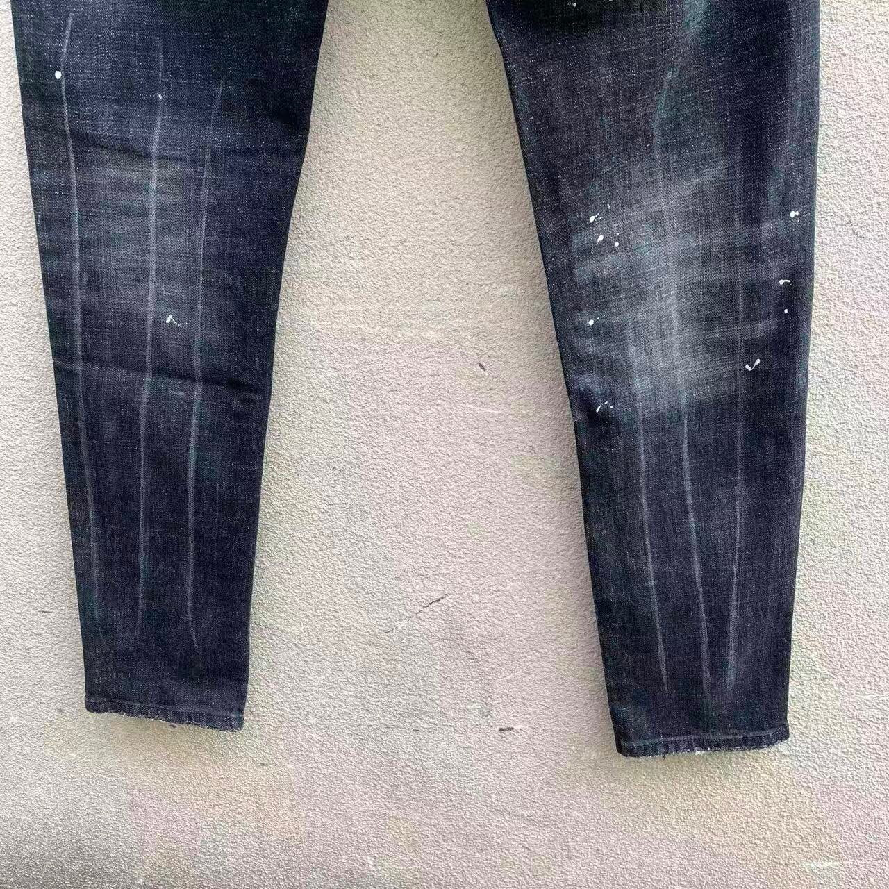 DISTRESSED ZIP SKINNY JEANS