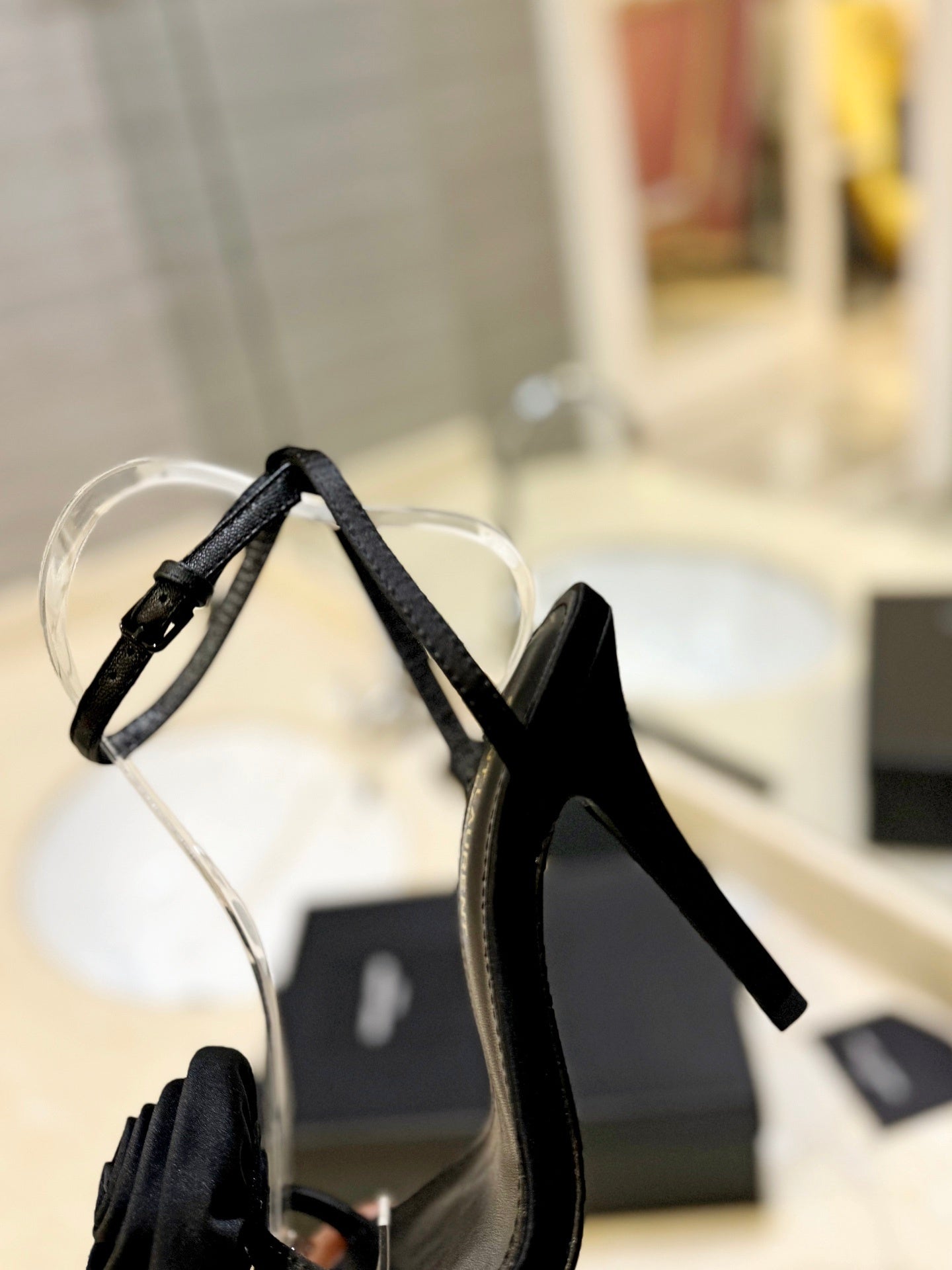 BLACK ROSE DETAIL HIGH HEEL SANDALS