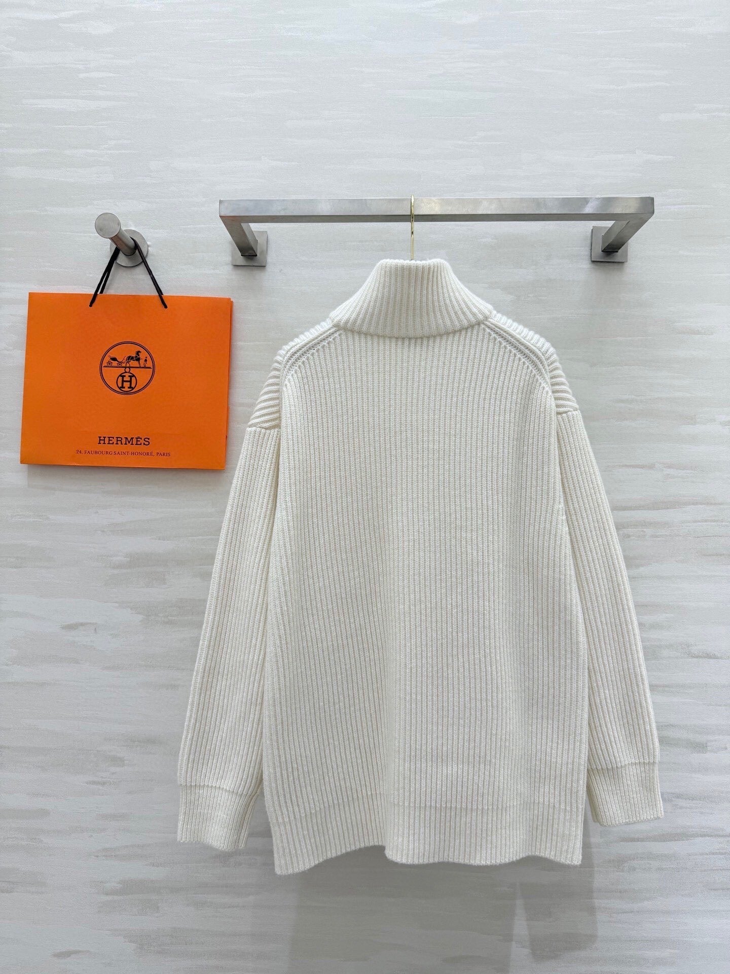 IVORY RIBBED KNIT ZIP CARDIGAN WITH FRONT FLAP POCKETS