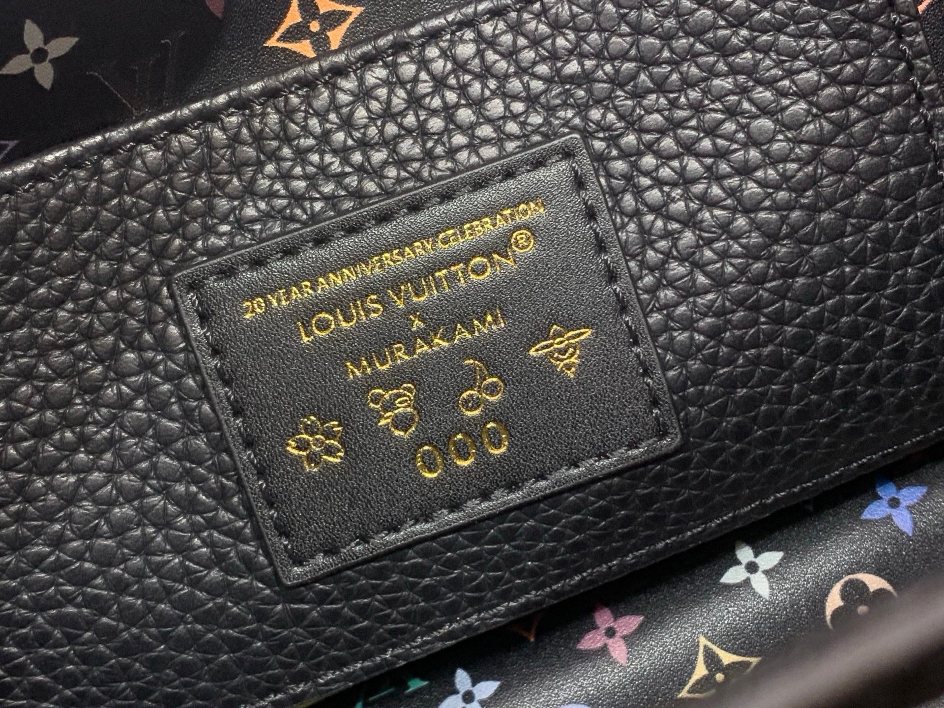 ELEGANT TOP HANDLE STATEMENT BAG