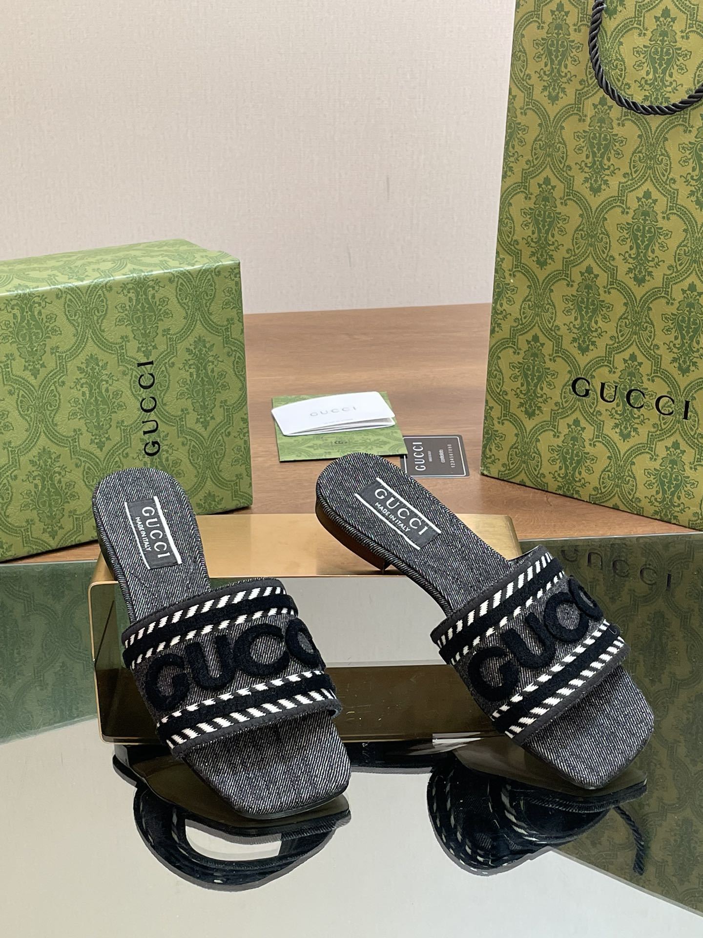 EMBROIDERED DENIM FLAT SLIDE SANDALS – BLACK