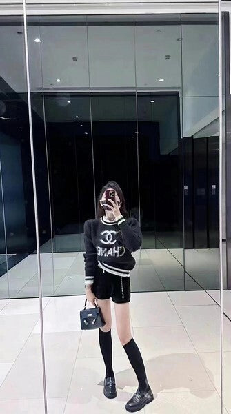 LOGO KNIT SWEATER