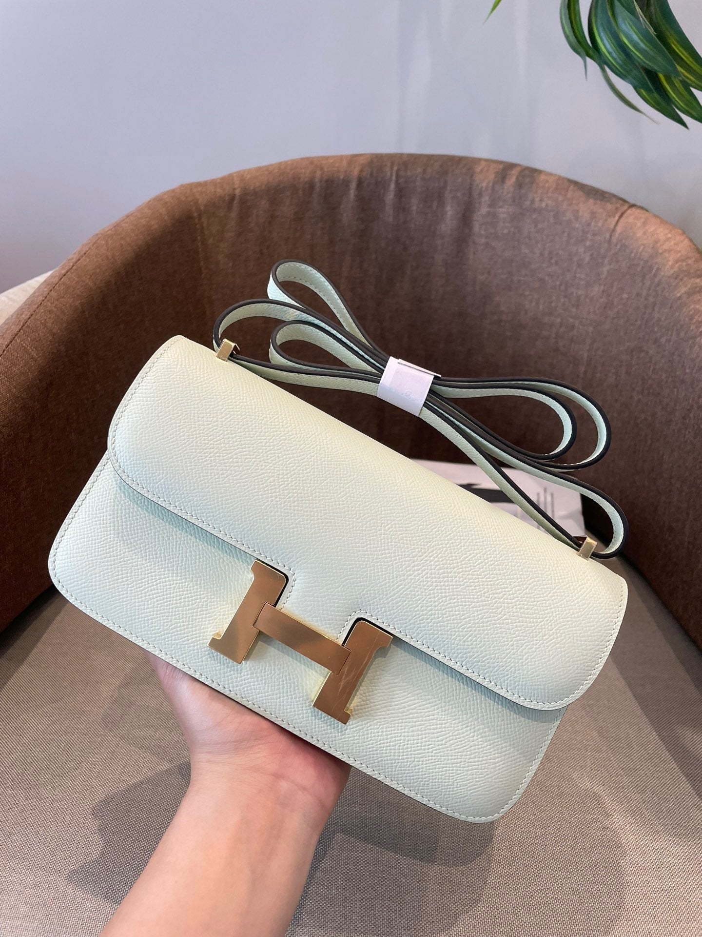 MINT GREEN STRUCTURED CROSSBODY BAG