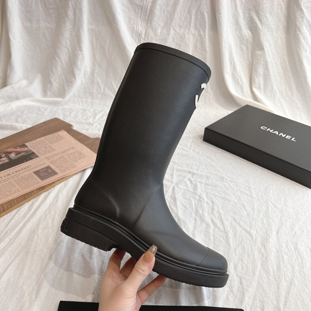 CLASSIC BLACK LOGO RUBBER BOOTS