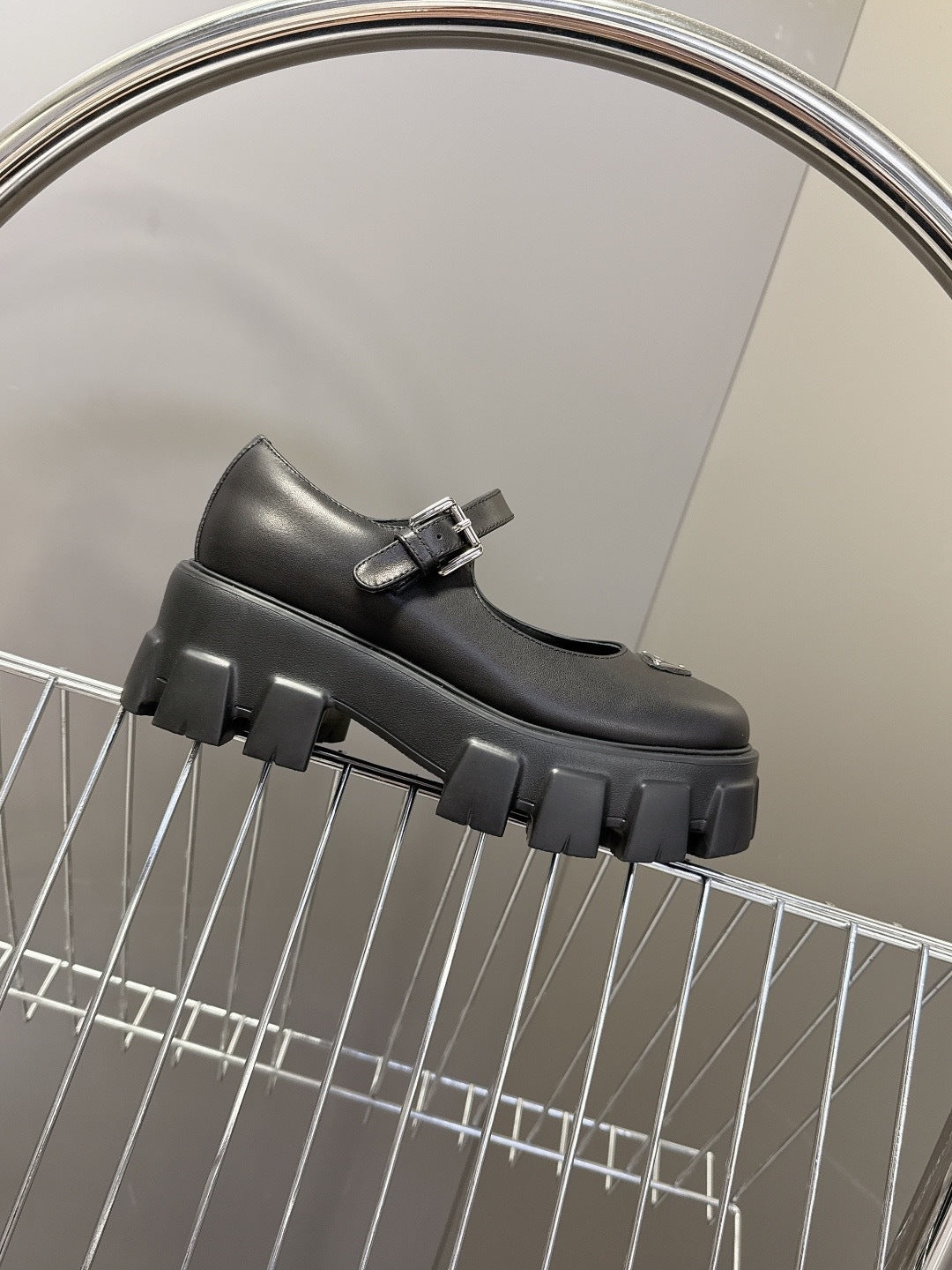 PLATEAU-MARY-Jane-SCHUHE MIT SCHNALLENRIEMEN