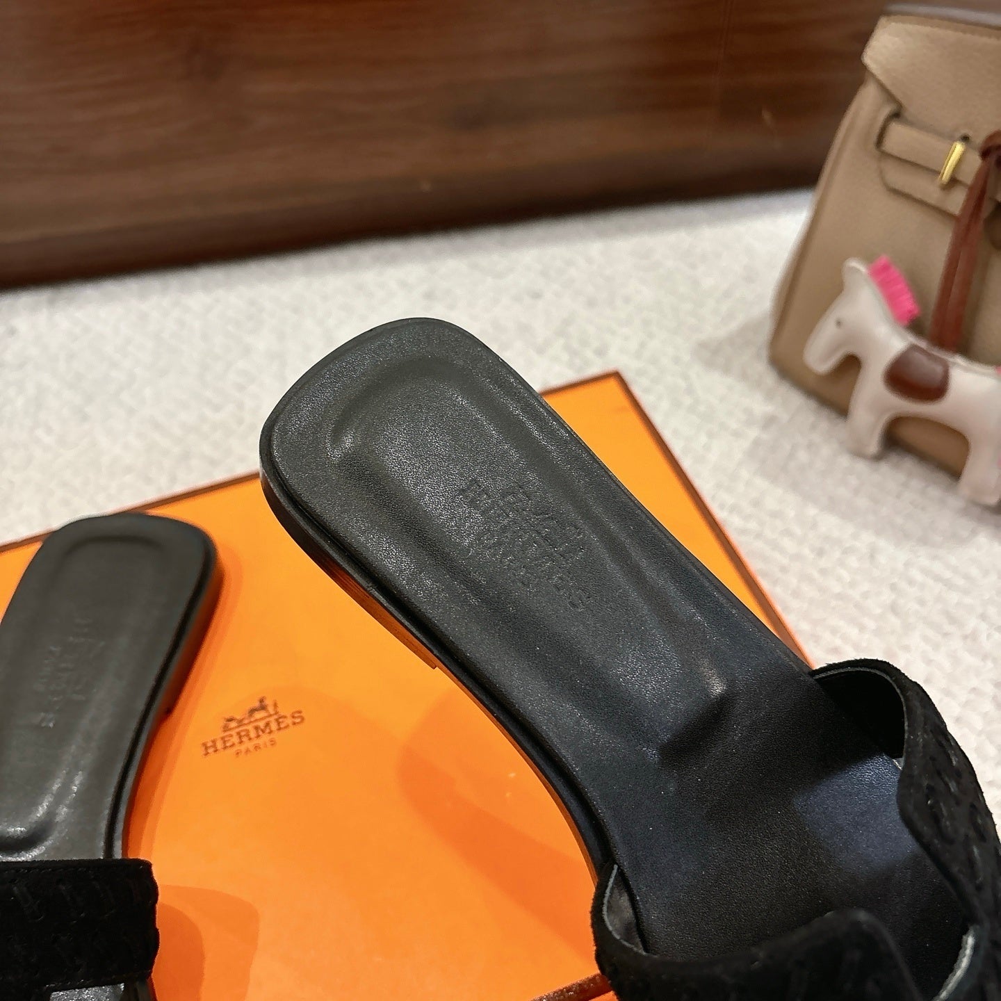 BLACK VELVET SLIDE SANDALS