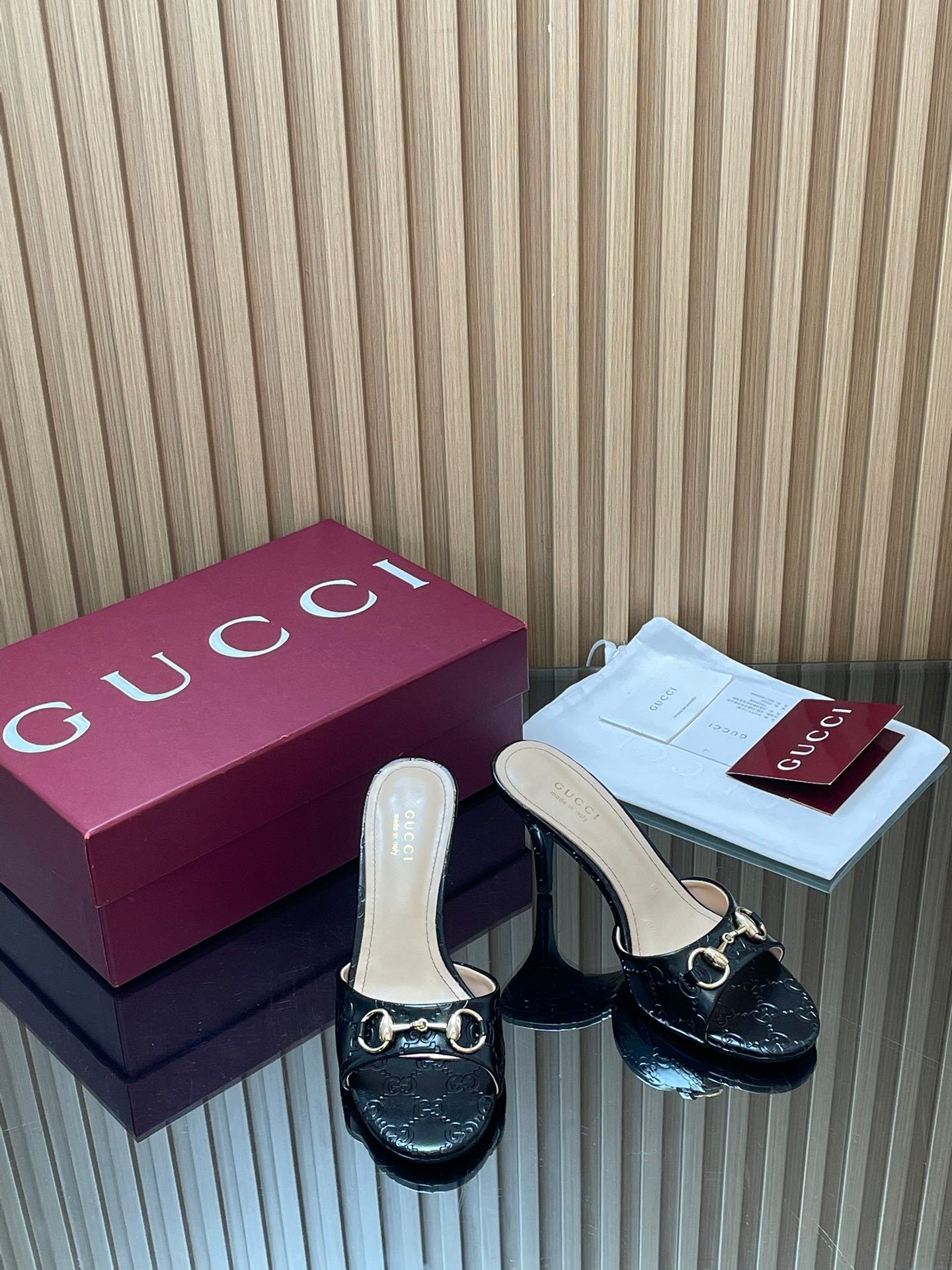 ELEGANT BLACK HEELED MULE SANDALS