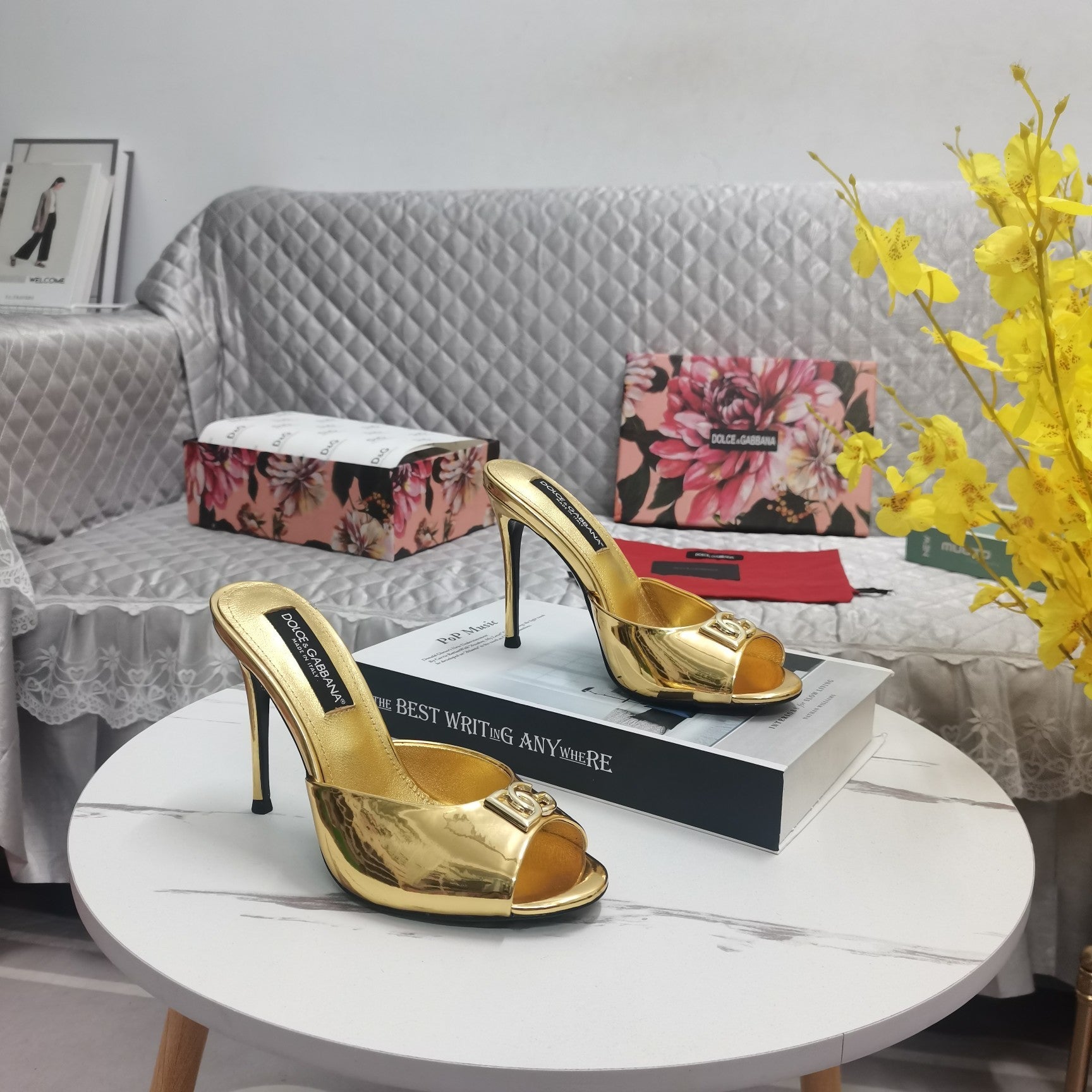 GOLD METALLIC MULE HEEL SANDALS WITH LOGO DETAIL