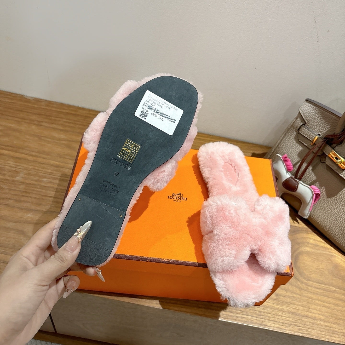 ROSA PANTOFFELN AUS KUNSTPELZ