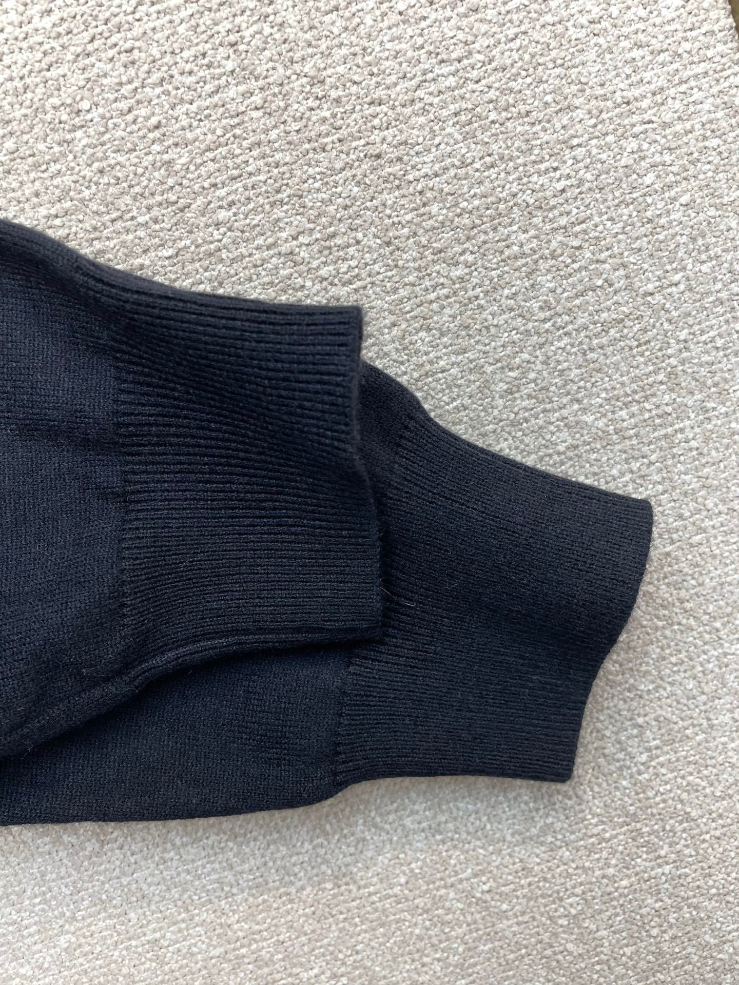 ZIP-NECK KNIT SWEATER