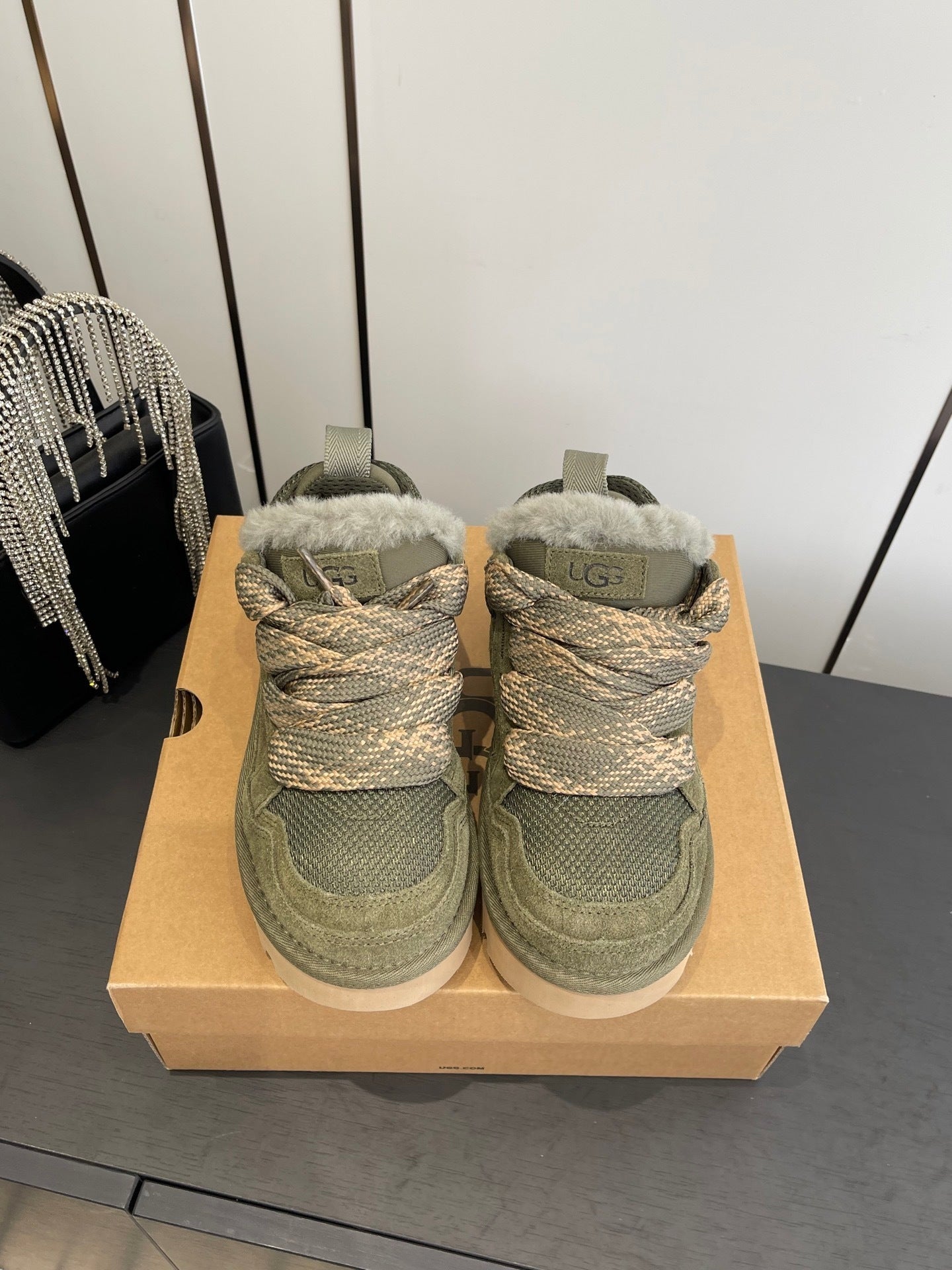 URBAN PLATFORM SNEAKERS