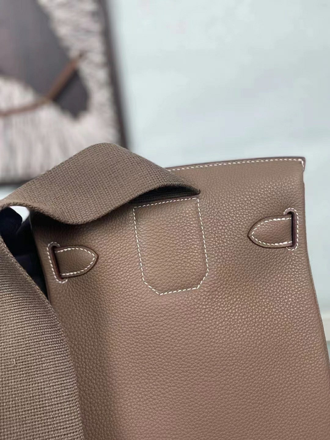 TAUPE KELLY CROSSBODY