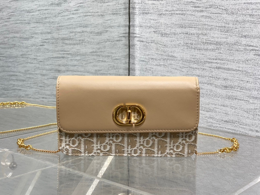 BEIGE MONOGRAM CHAIN WALLET BAG