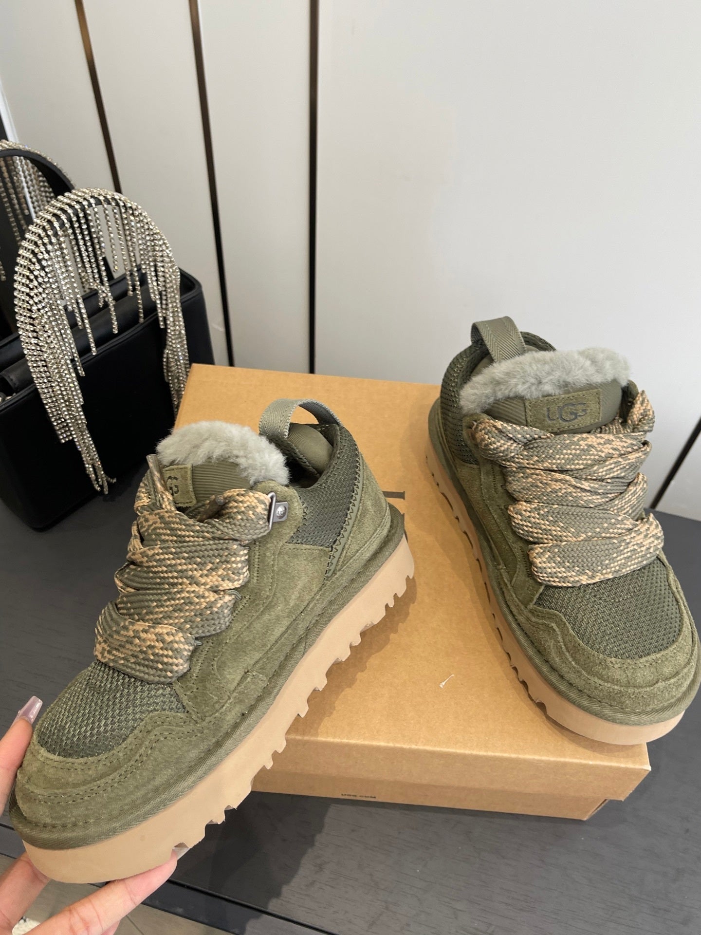 URBAN PLATFORM SNEAKERS