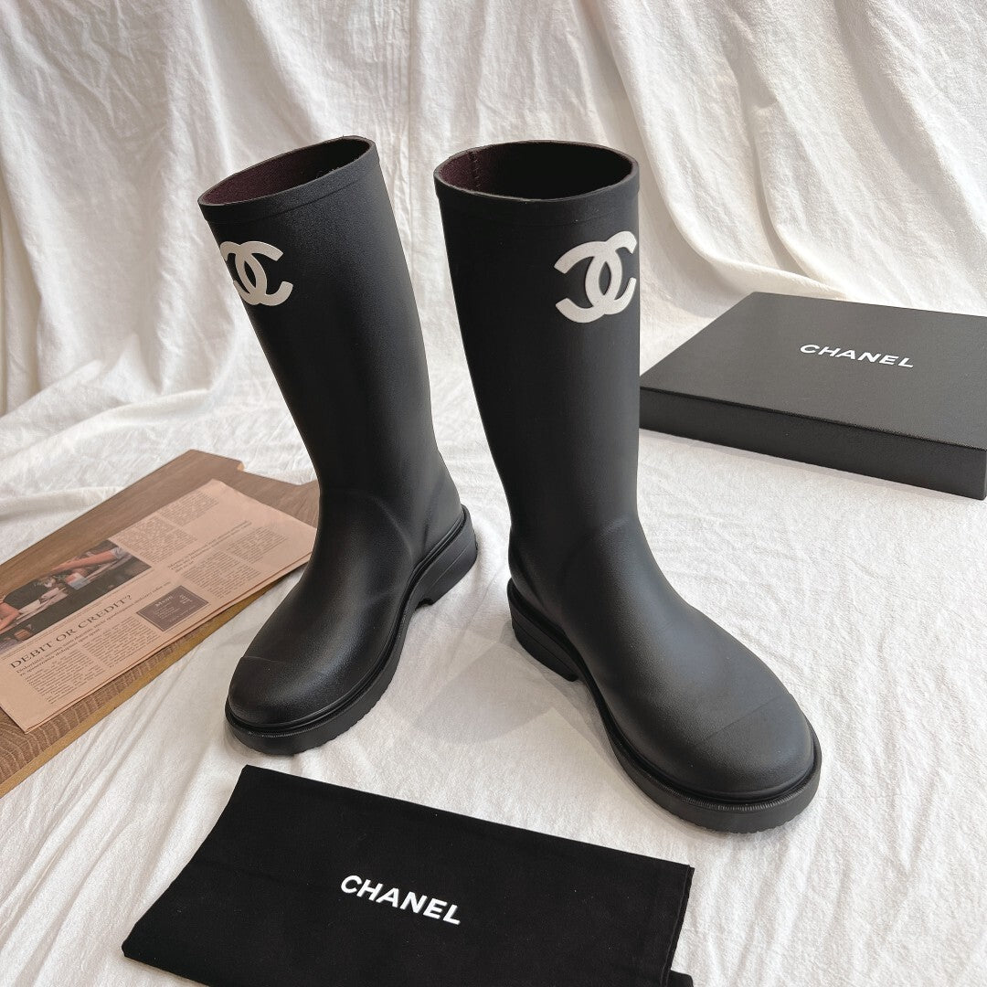CLASSIC BLACK LOGO RUBBER BOOTS