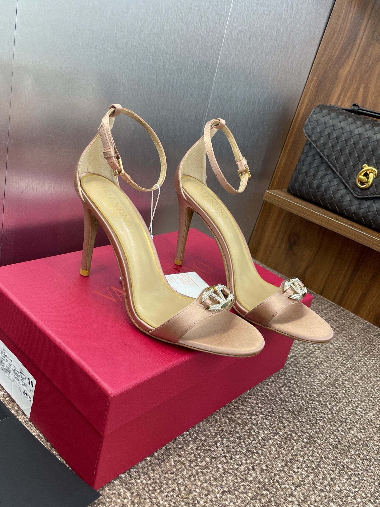 EMBELLISHED ANKLE-STRAP HIGH HEEL SANDALS – NUDE