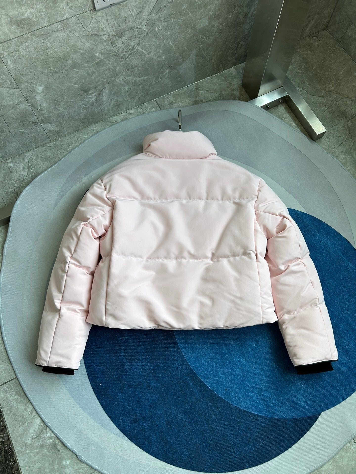 SHORT PADDED PUFFER JACKET WITH STAND COLLAR