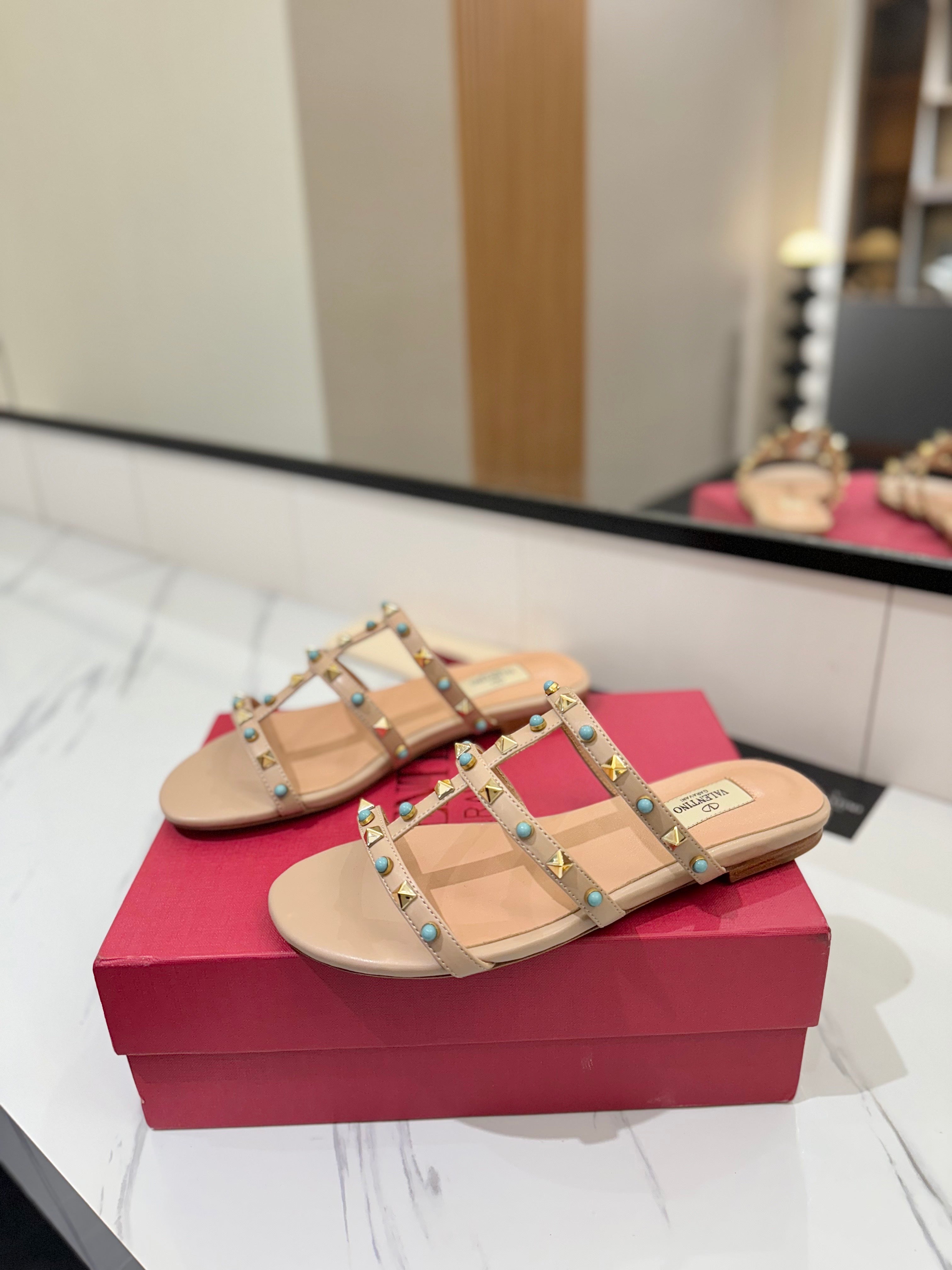 STUDDED STRAP FLAT SANDALS – NUDE WITH TURQUOISE ACCENTS