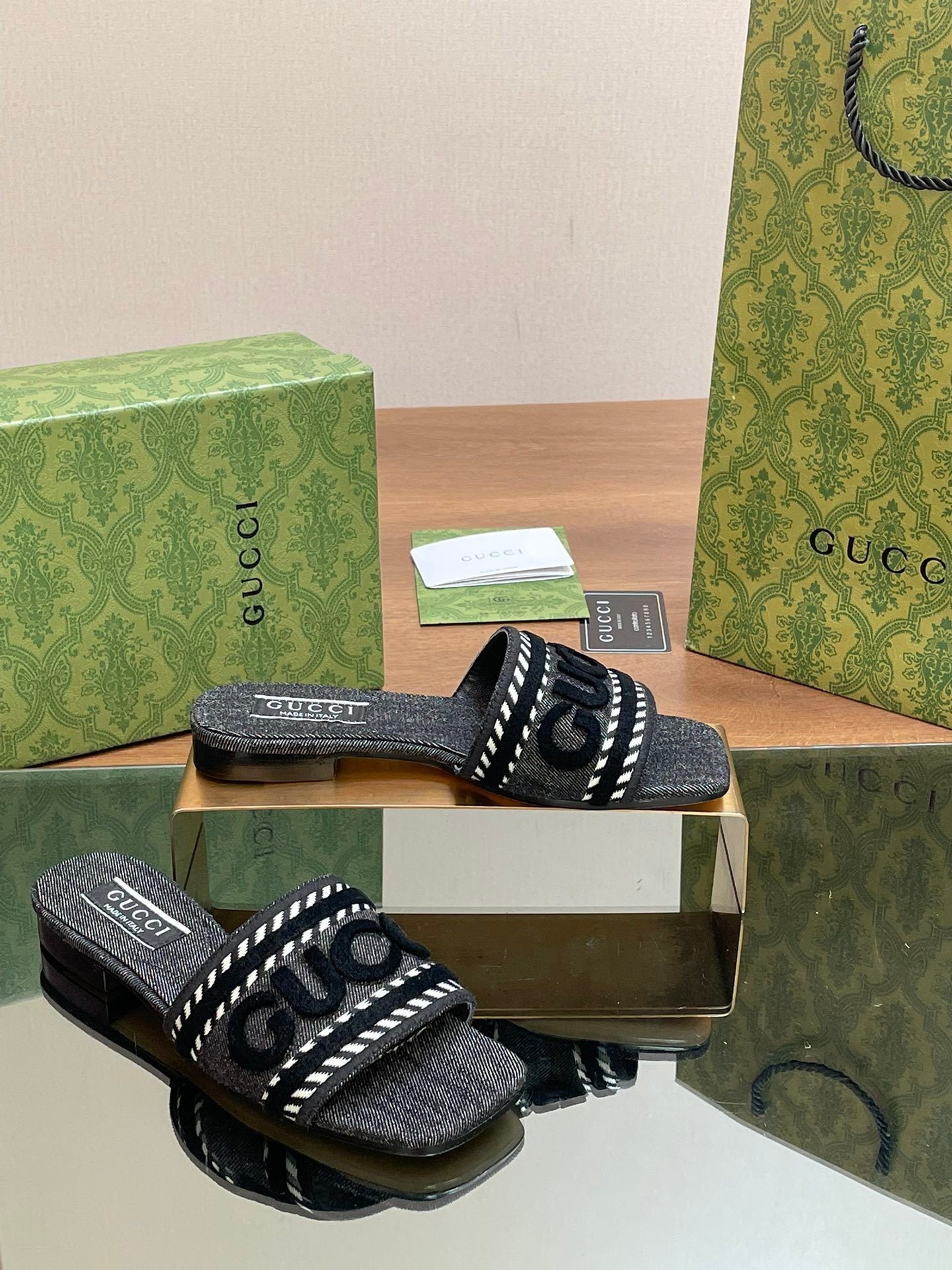 EMBROIDERED DENIM FLAT SLIDE SANDALS – BLACK