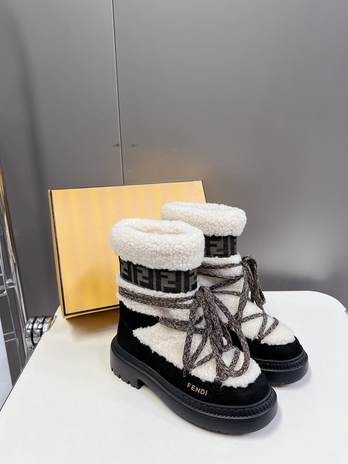 IVORY SHERPA-LINED LACE-UP WINTER BOOTS