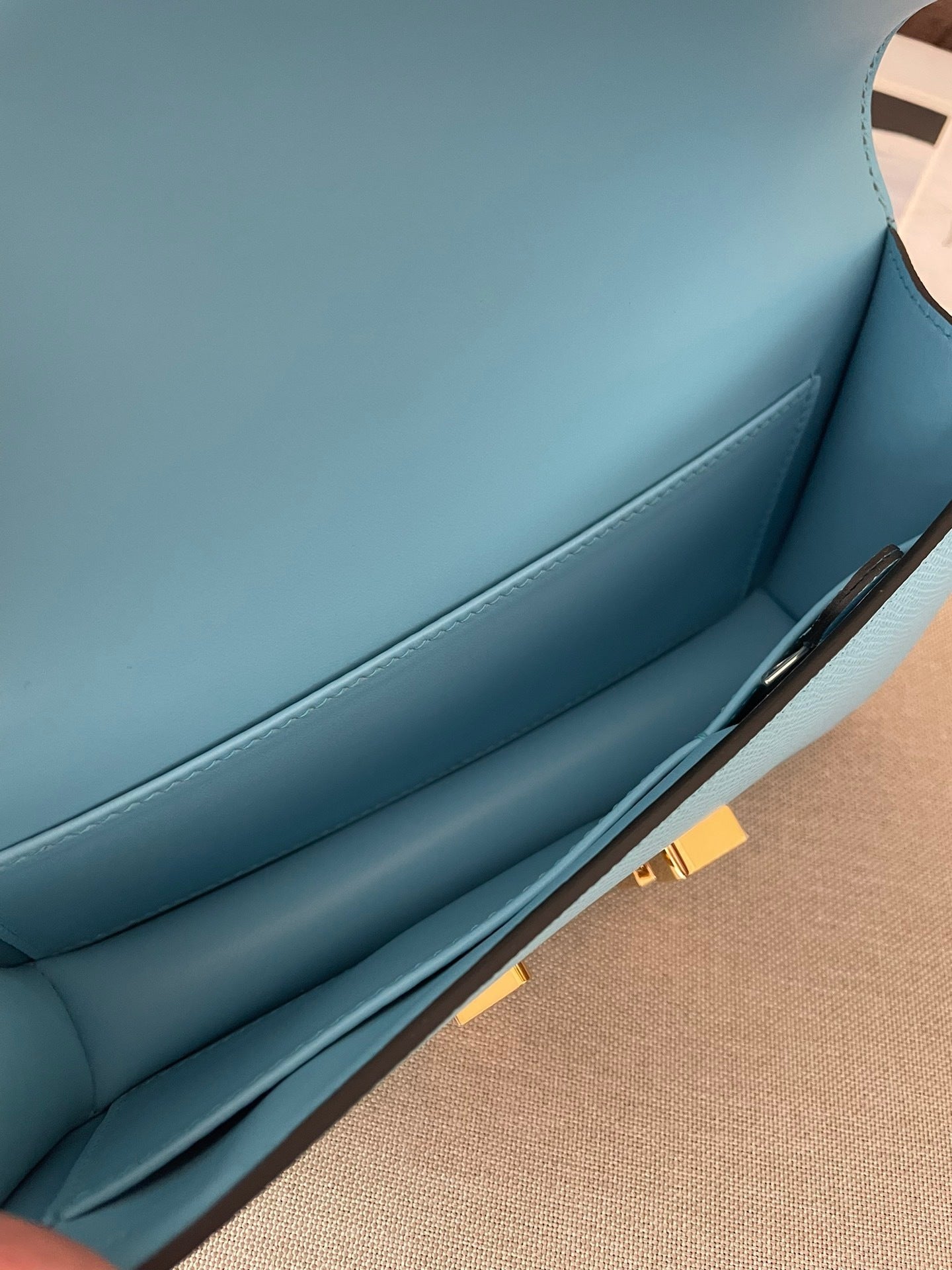 SKY BLUE STRUCTURED CROSSBODY BAG