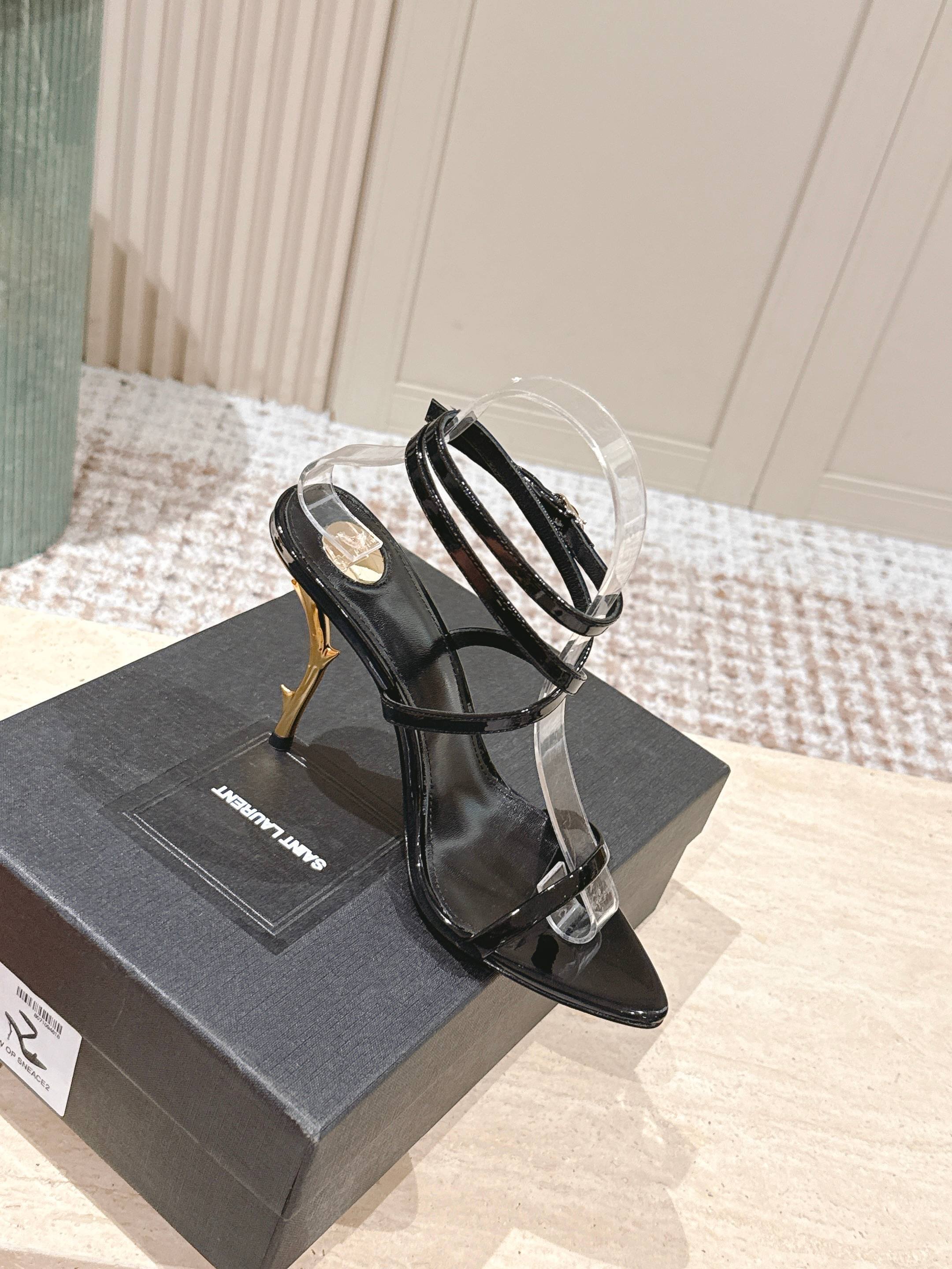 STRAPPY PATENT HEEL SANDALS