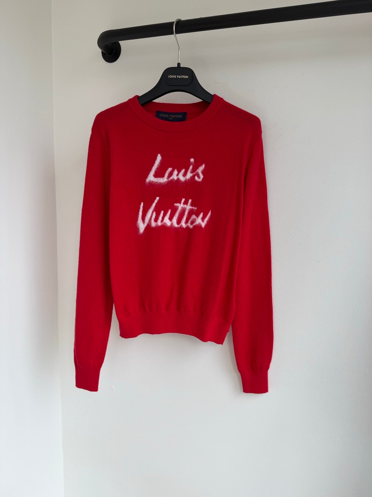 BRUSHED SCRIPT LOGO KNIT SWEATER