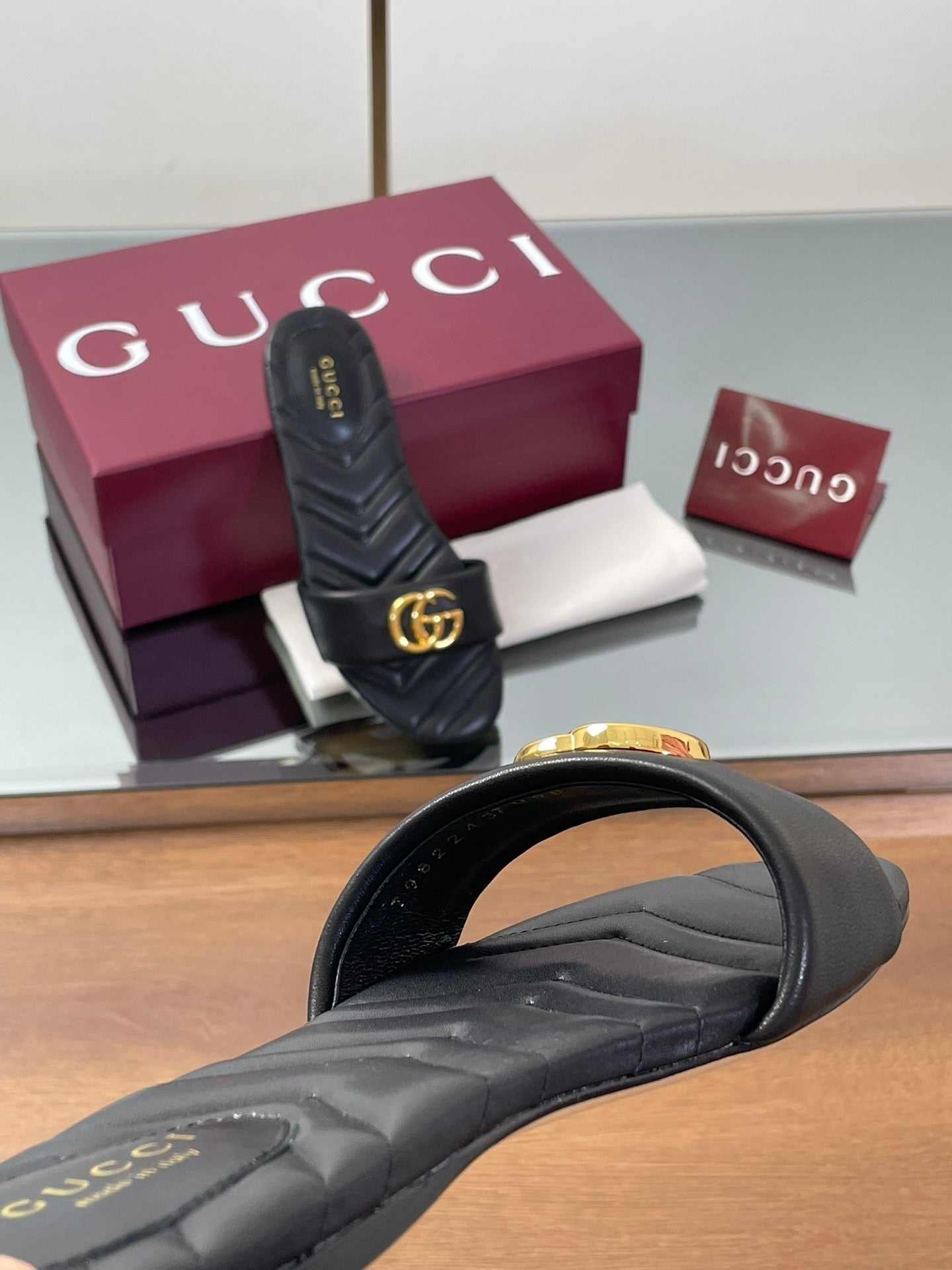 BLACK QUILTED SLIDE SANDALS