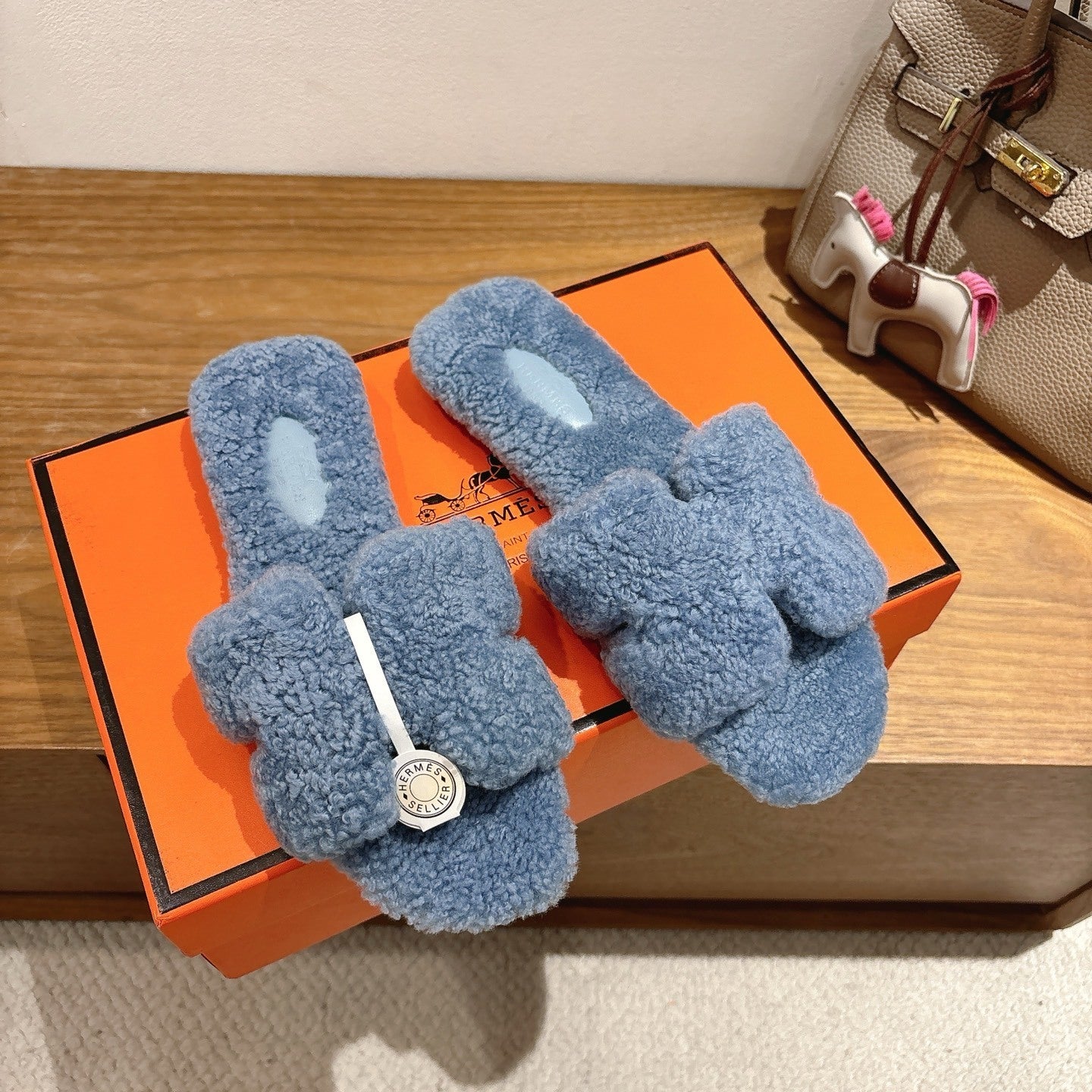BLUE FAUX FUR SLIDE SLIPPERS