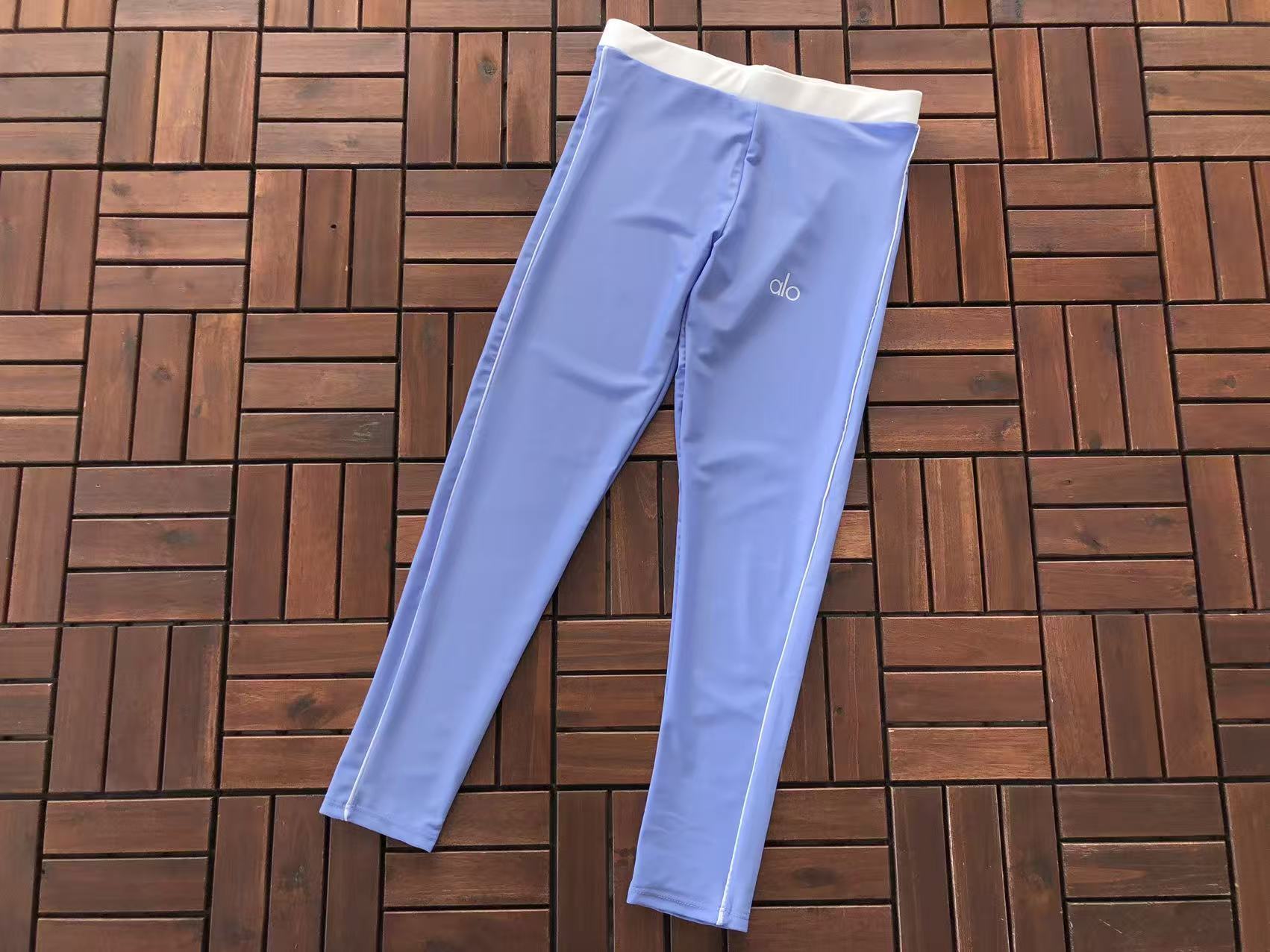 ACTIVEWEAR BRA & LEGGINGS SET