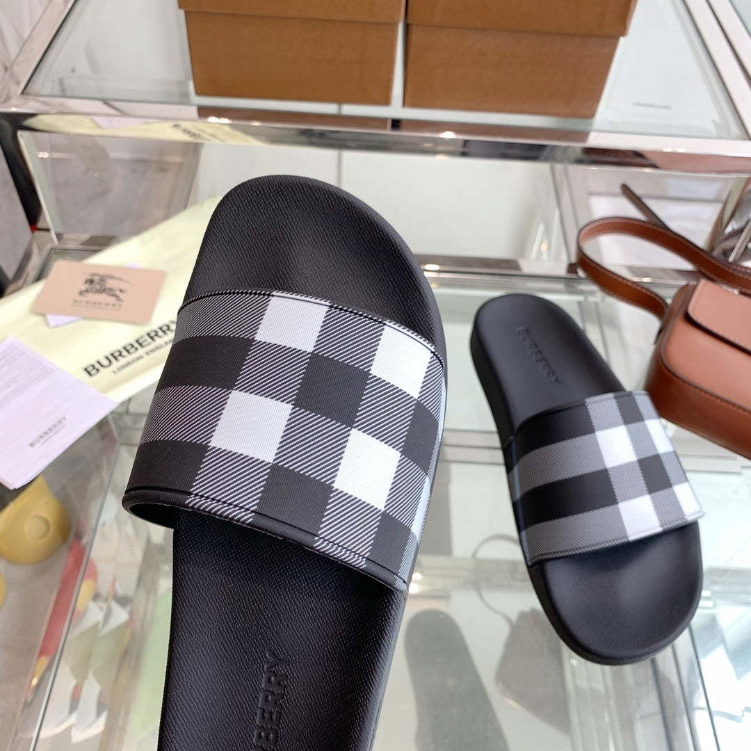 BLACK CHECK PRINT SLIDE SANDALS